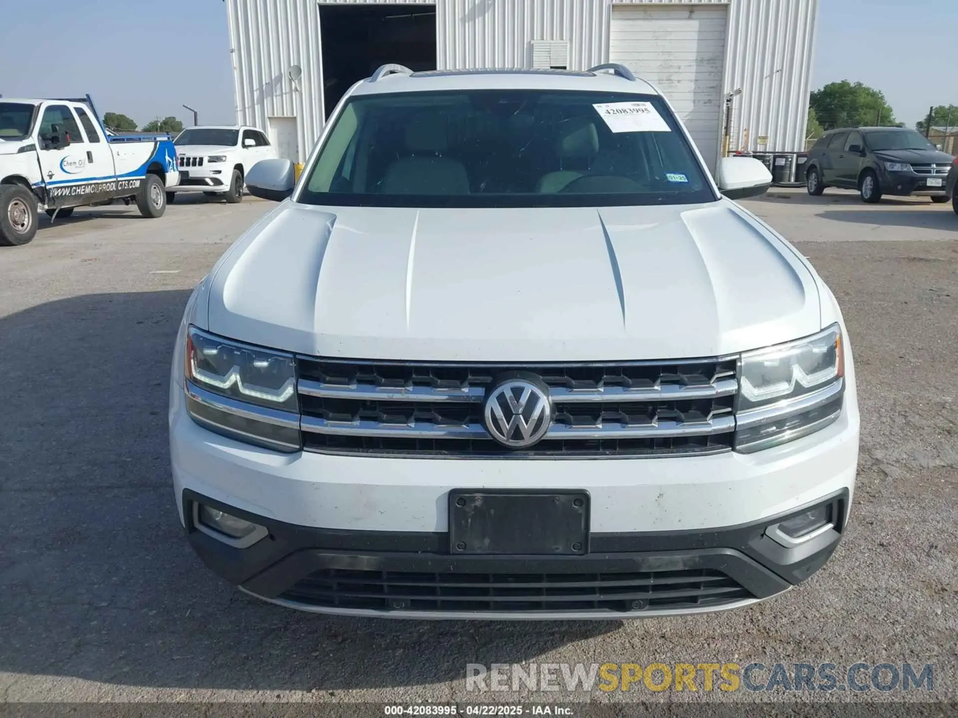 12 Photograph of a damaged car 1V2MR2CA8KC569640 VOLKSWAGEN ATLAS 2019
