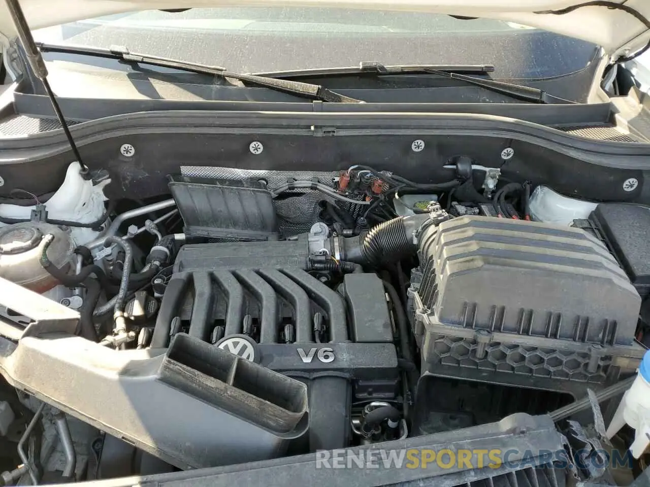12 Photograph of a damaged car 1V2NR2CA0KC599798 VOLKSWAGEN ATLAS 2019