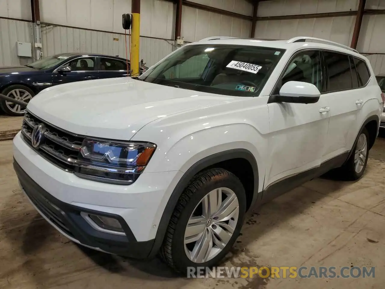 1 Photograph of a damaged car 1V2NR2CA2KC622904 VOLKSWAGEN ATLAS 2019