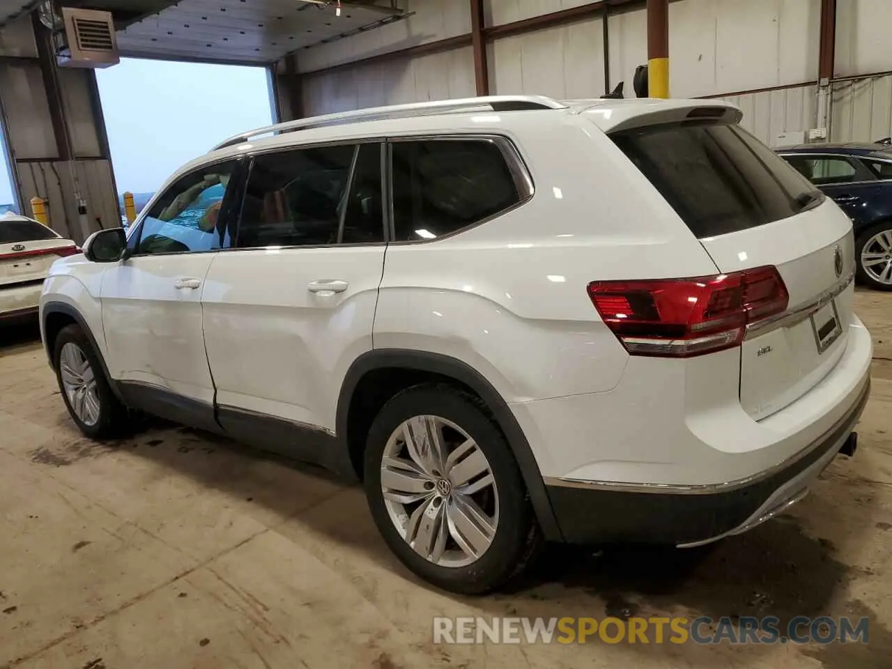 2 Photograph of a damaged car 1V2NR2CA2KC622904 VOLKSWAGEN ATLAS 2019