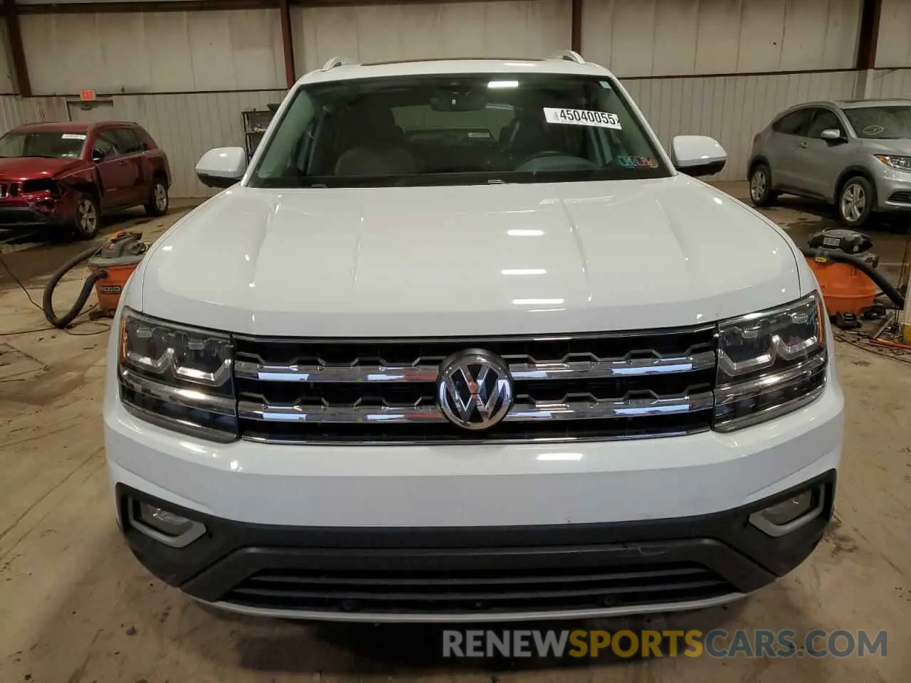 5 Photograph of a damaged car 1V2NR2CA2KC622904 VOLKSWAGEN ATLAS 2019