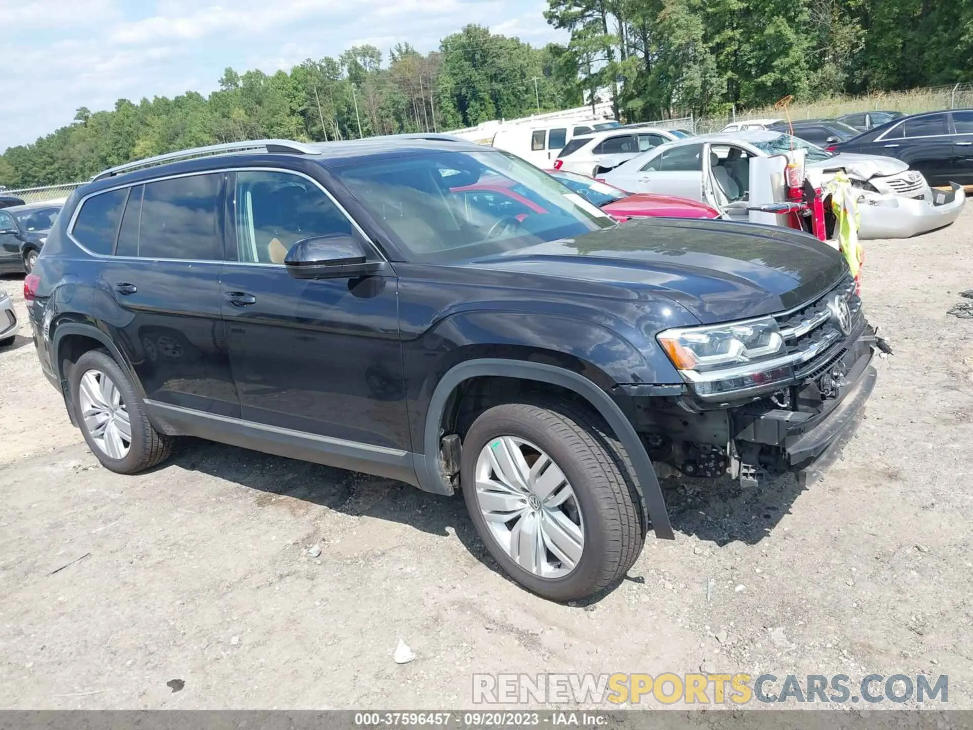 1 Photograph of a damaged car 1V2NR2CA3KC504487 VOLKSWAGEN ATLAS 2019