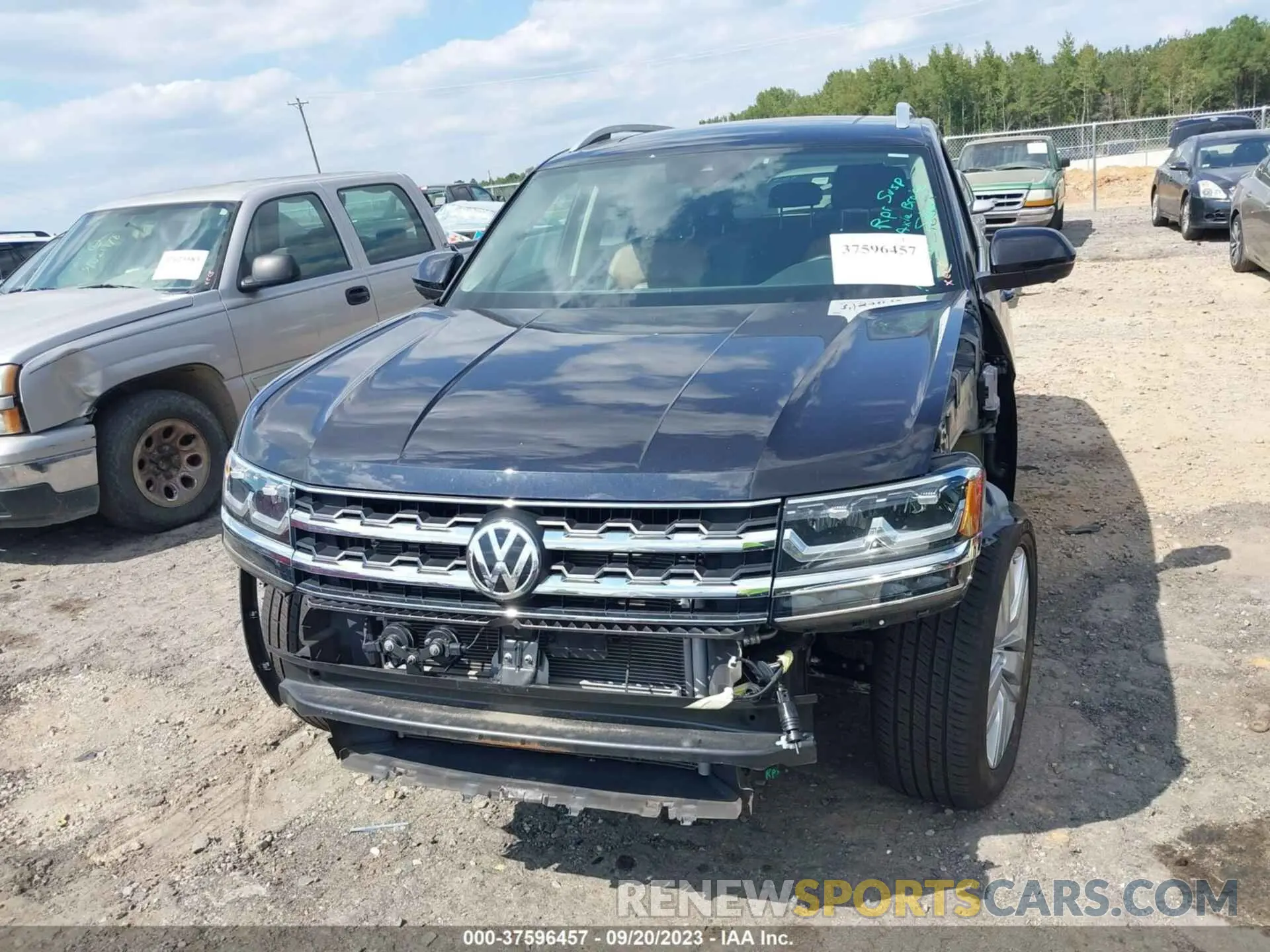13 Photograph of a damaged car 1V2NR2CA3KC504487 VOLKSWAGEN ATLAS 2019