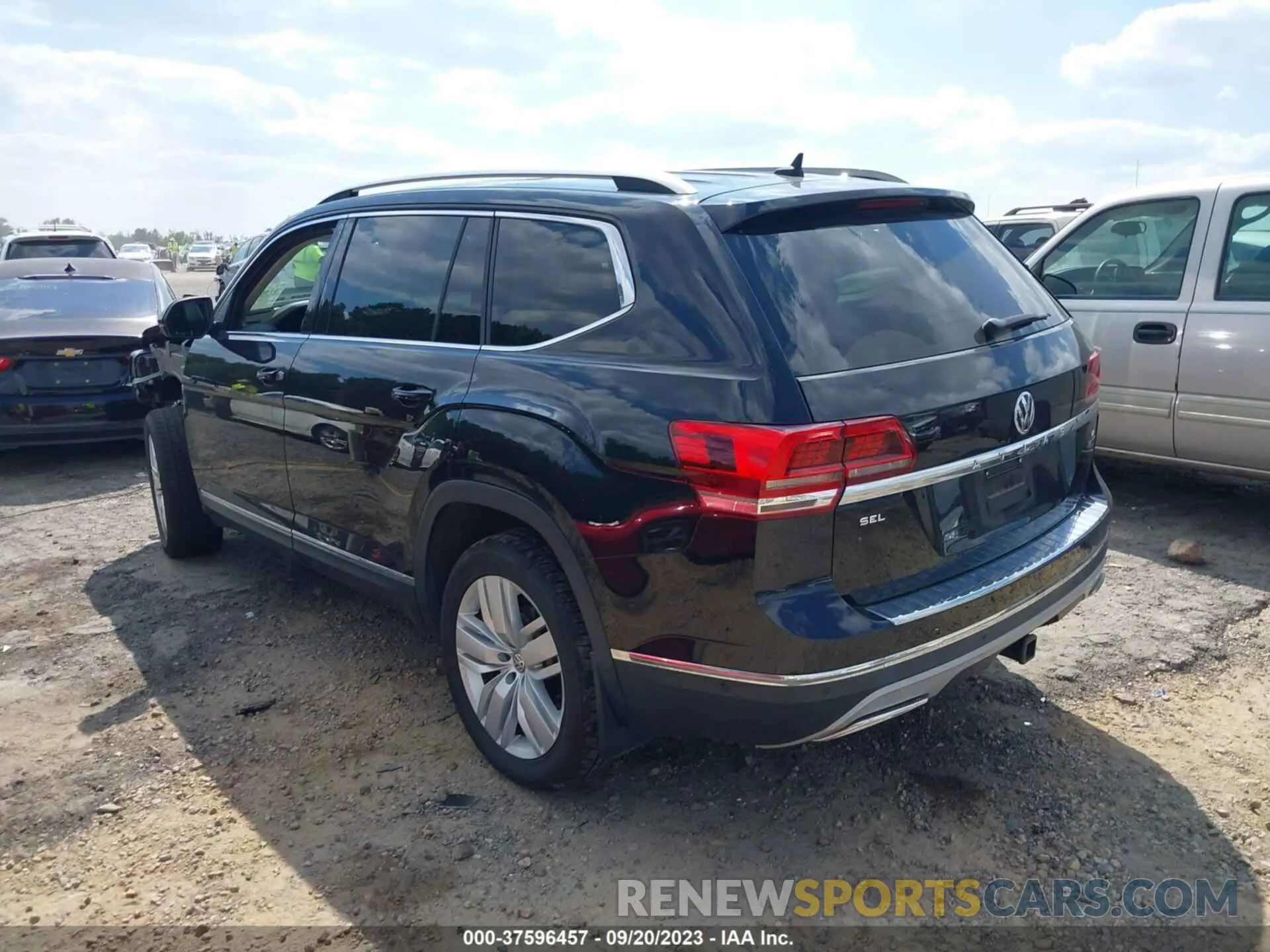 3 Photograph of a damaged car 1V2NR2CA3KC504487 VOLKSWAGEN ATLAS 2019