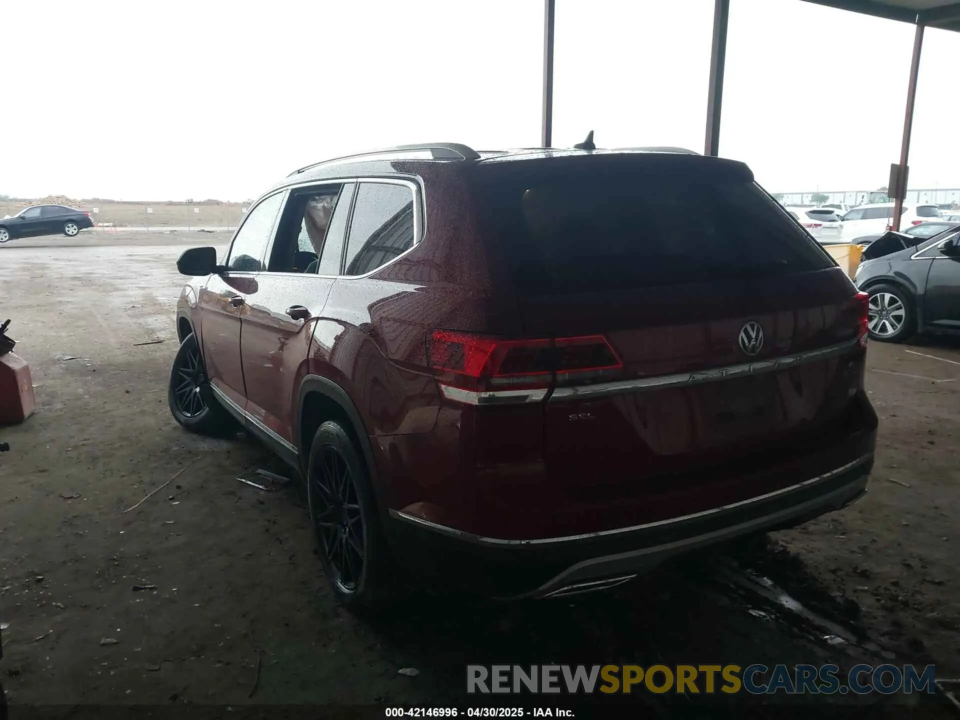 3 Photograph of a damaged car 1V2NR2CA3KC517028 VOLKSWAGEN ATLAS 2019