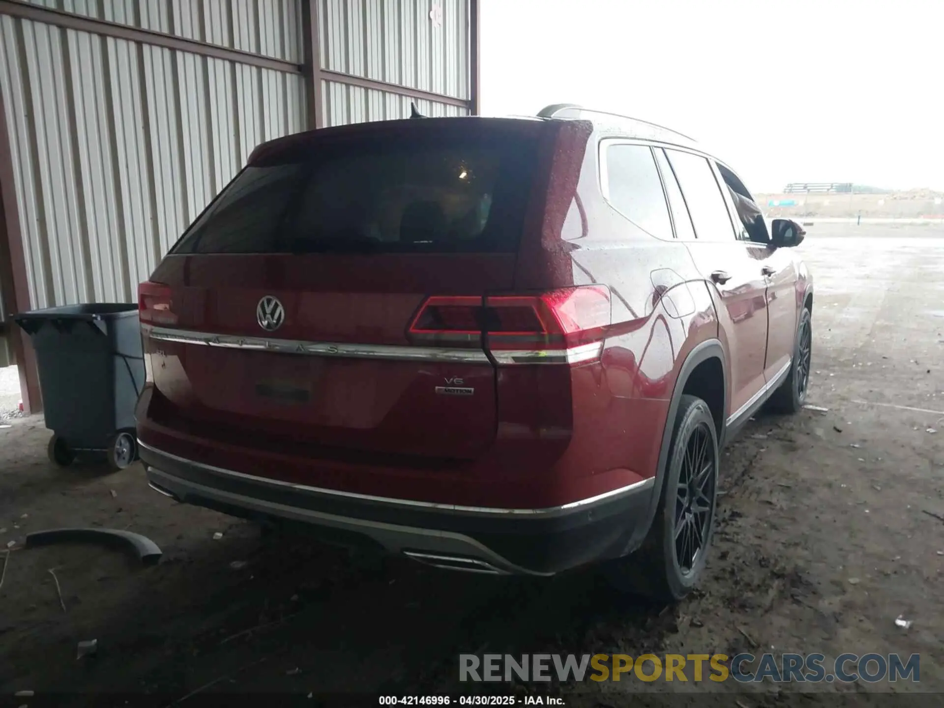 4 Photograph of a damaged car 1V2NR2CA3KC517028 VOLKSWAGEN ATLAS 2019