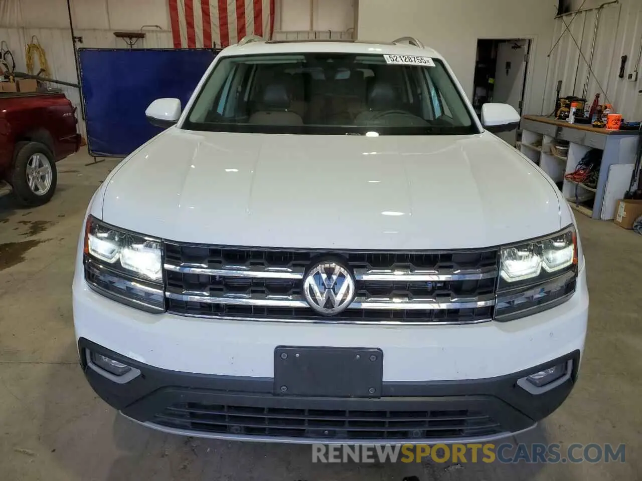 5 Photograph of a damaged car 1V2NR2CA3KC611569 VOLKSWAGEN ATLAS 2019