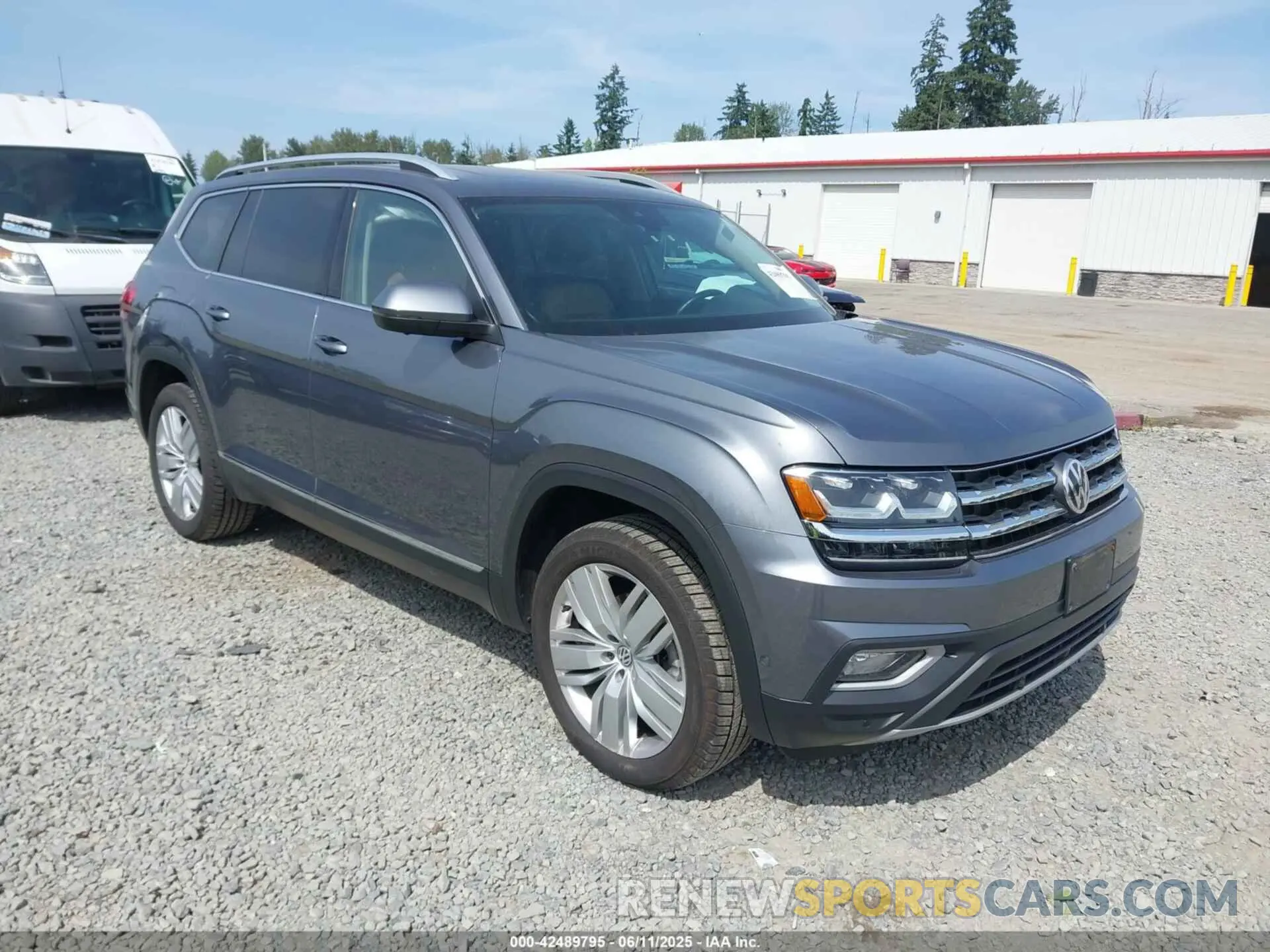 1 Photograph of a damaged car 1V2NR2CA4KC522304 VOLKSWAGEN ATLAS 2019