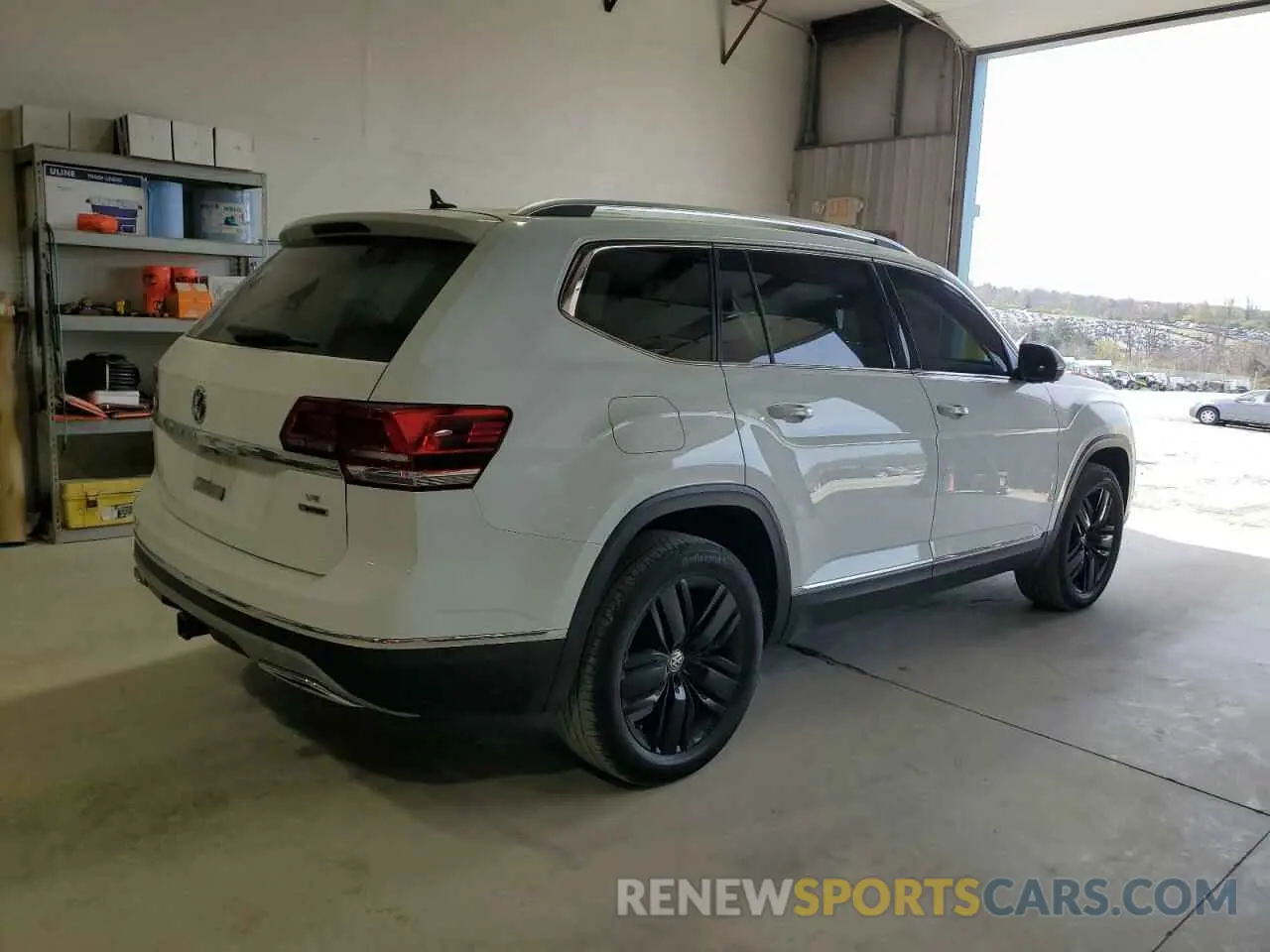 3 Photograph of a damaged car 1V2NR2CA4KC534050 VOLKSWAGEN ATLAS 2019