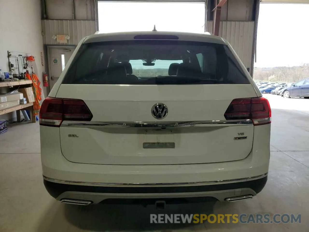 6 Photograph of a damaged car 1V2NR2CA4KC534050 VOLKSWAGEN ATLAS 2019