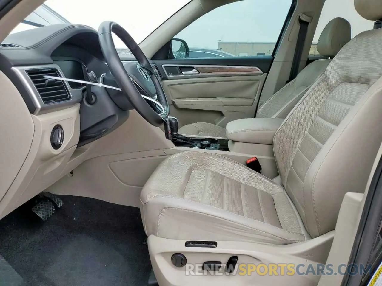 7 Photograph of a damaged car 1V2NR2CA4KC555111 VOLKSWAGEN ATLAS 2019