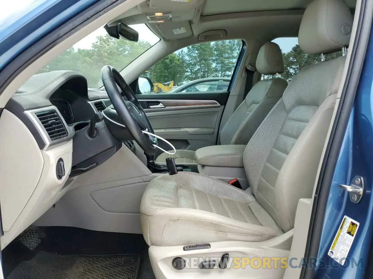 7 Photograph of a damaged car 1V2NR2CA4KC559238 VOLKSWAGEN ATLAS 2019