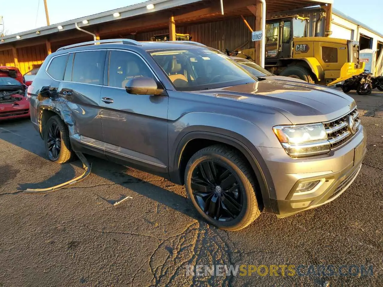 4 Photograph of a damaged car 1V2NR2CA4KC621494 VOLKSWAGEN ATLAS 2019