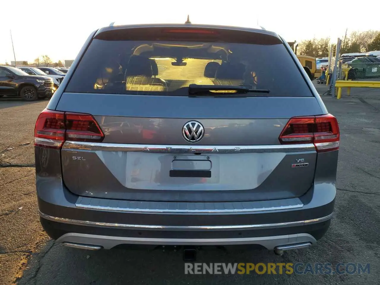6 Photograph of a damaged car 1V2NR2CA4KC621494 VOLKSWAGEN ATLAS 2019