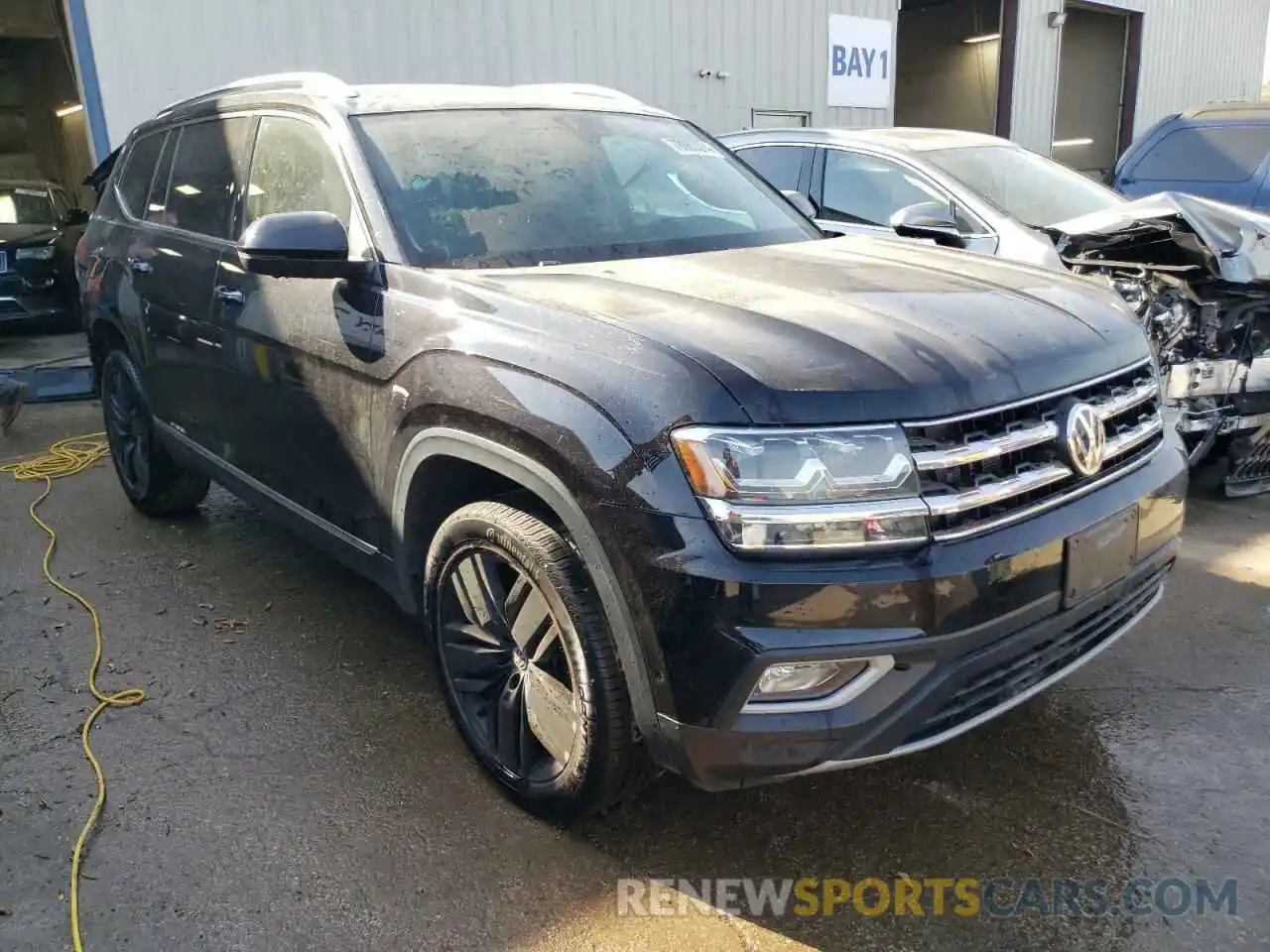 4 Photograph of a damaged car 1V2NR2CA5KC623545 VOLKSWAGEN ATLAS 2019