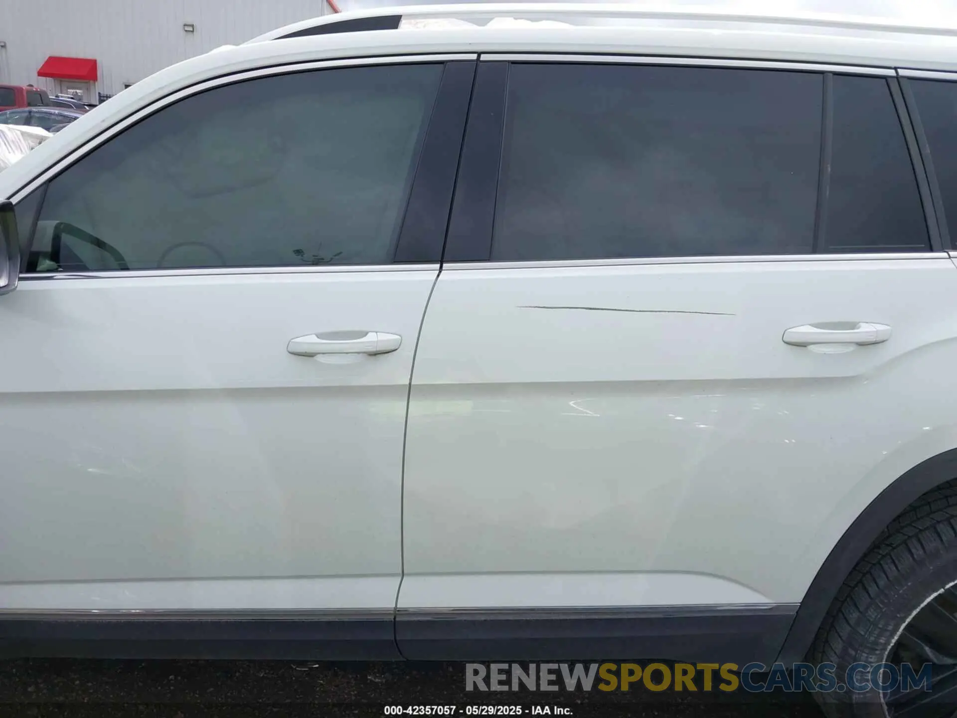 13 Photograph of a damaged car 1V2NR2CA6KC515080 VOLKSWAGEN ATLAS 2019