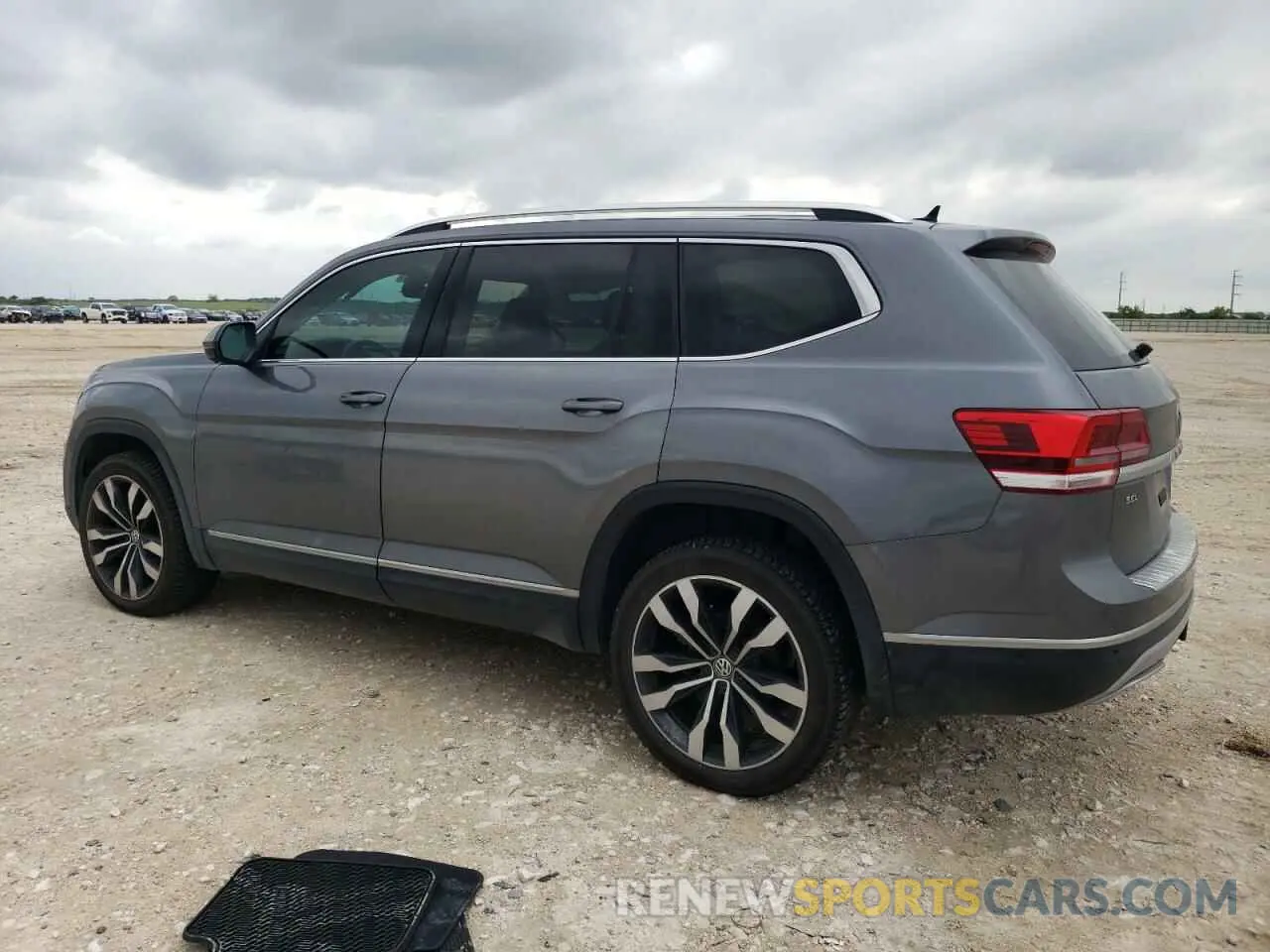 2 Photograph of a damaged car 1V2NR2CA6KC585601 VOLKSWAGEN ATLAS 2019