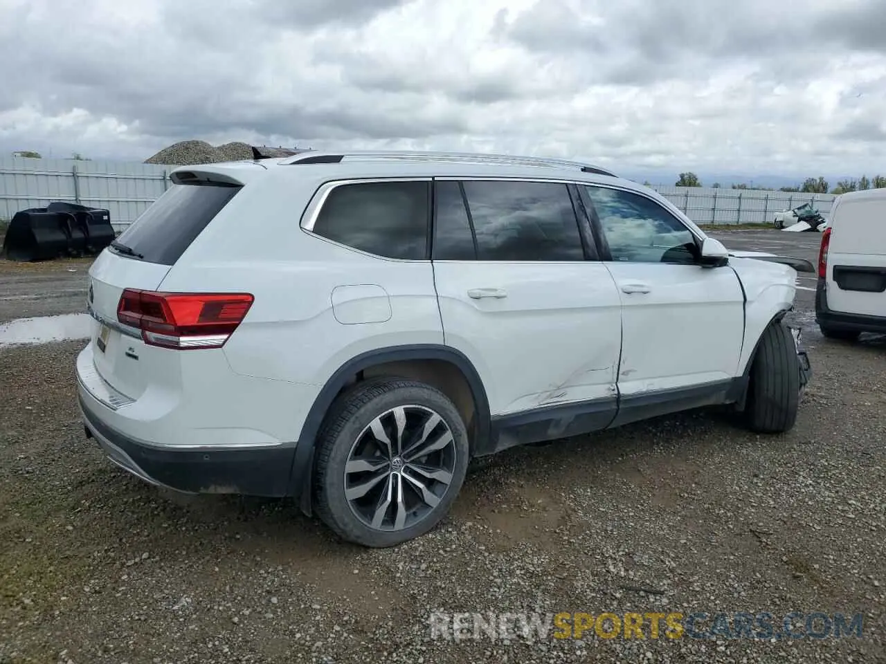 3 Photograph of a damaged car 1V2NR2CA6KC606060 VOLKSWAGEN ATLAS 2019