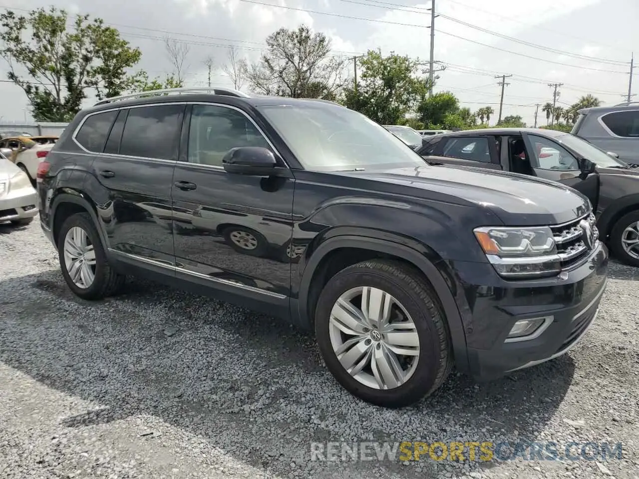 4 Photograph of a damaged car 1V2NR2CA8KC542491 VOLKSWAGEN ATLAS 2019
