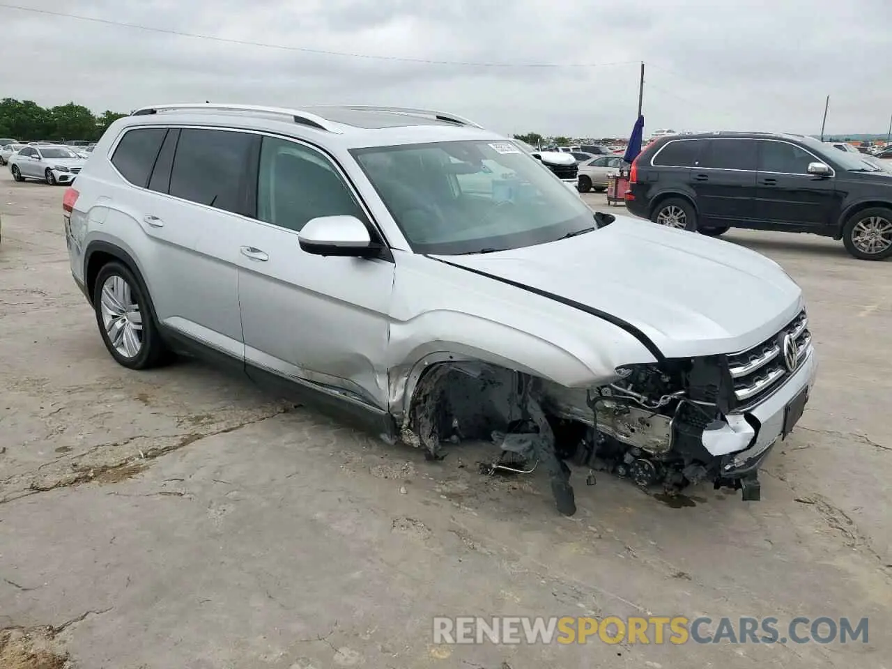 4 Photograph of a damaged car 1V2NR2CA9KC506504 VOLKSWAGEN ATLAS 2019