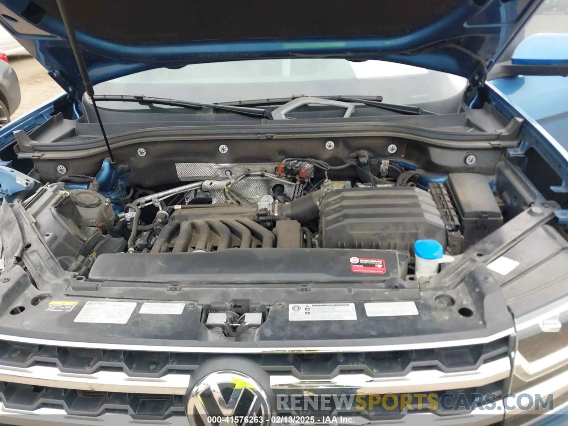 10 Photograph of a damaged car 1V2NR2CAXKC546025 VOLKSWAGEN ATLAS 2019
