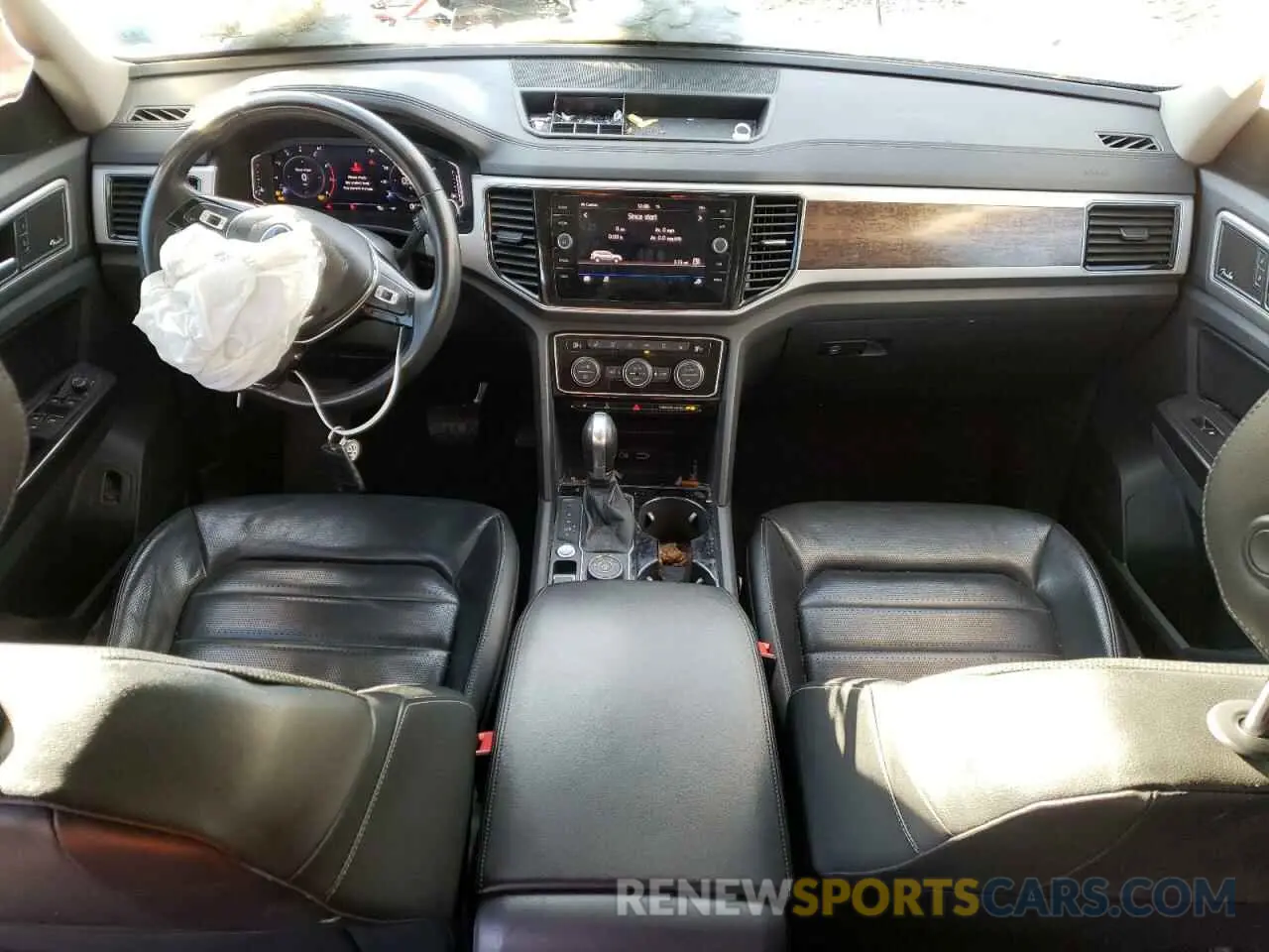 8 Photograph of a damaged car 1V2NR2CAXKC582684 VOLKSWAGEN ATLAS 2019