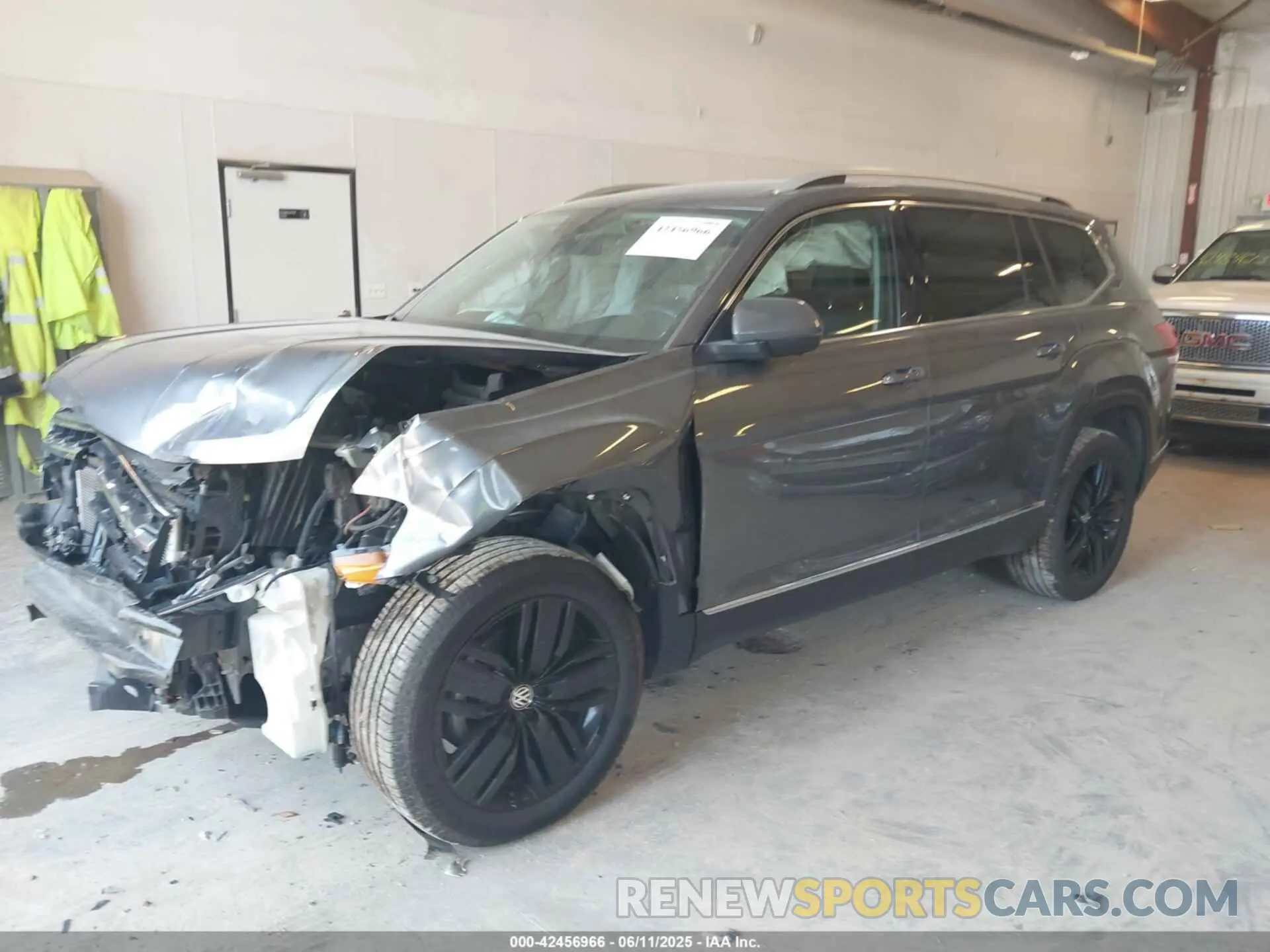 2 Photograph of a damaged car 1V2NR2CAXKC611746 VOLKSWAGEN ATLAS 2019