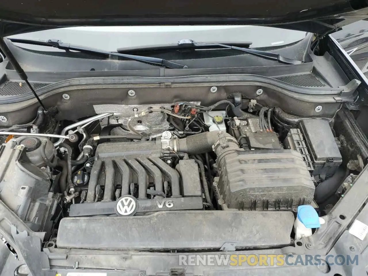12 Photograph of a damaged car 1V2RR2CA0KC520762 VOLKSWAGEN ATLAS 2019