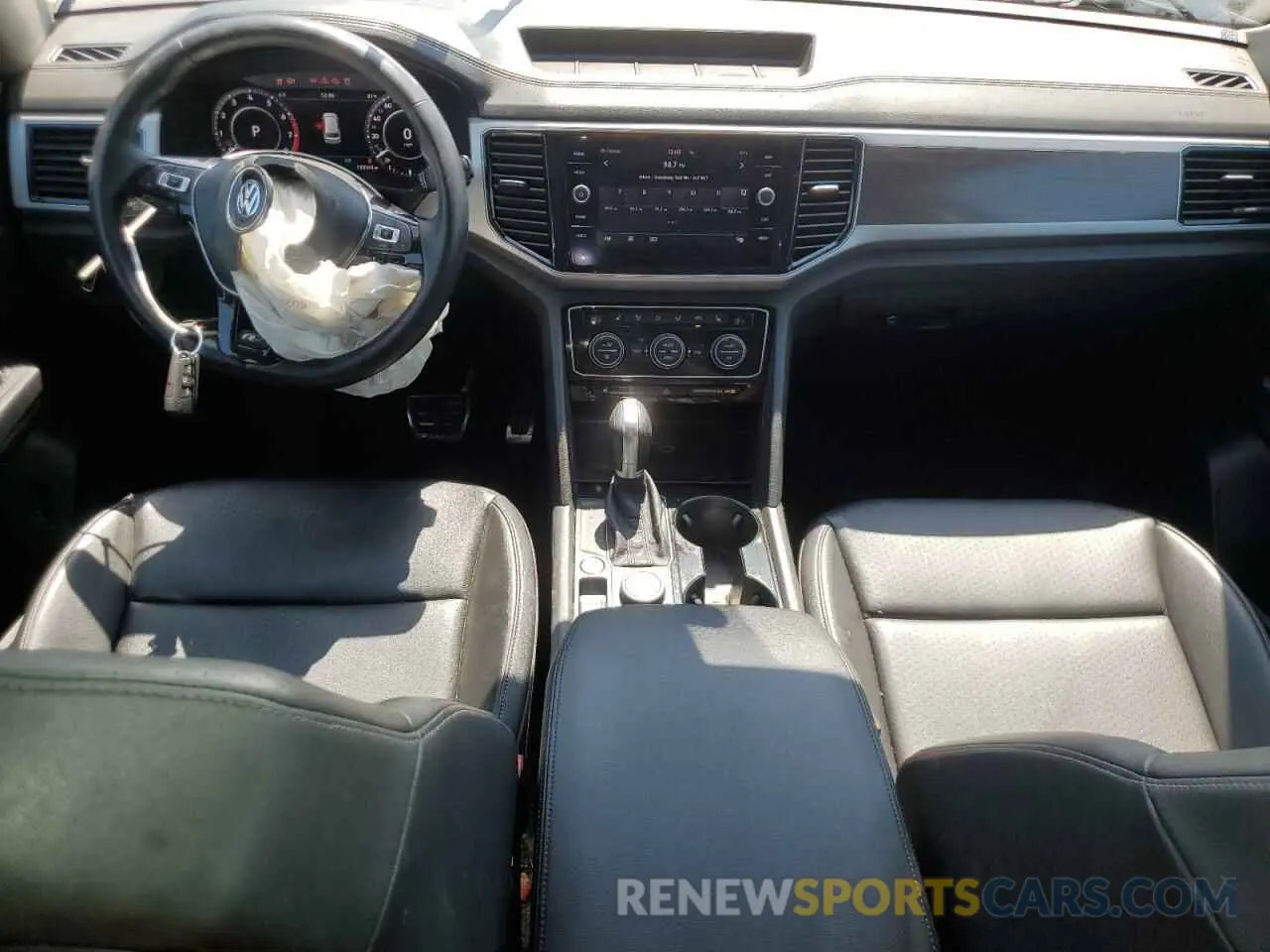 8 Photograph of a damaged car 1V2RR2CA1KC527641 VOLKSWAGEN ATLAS 2019
