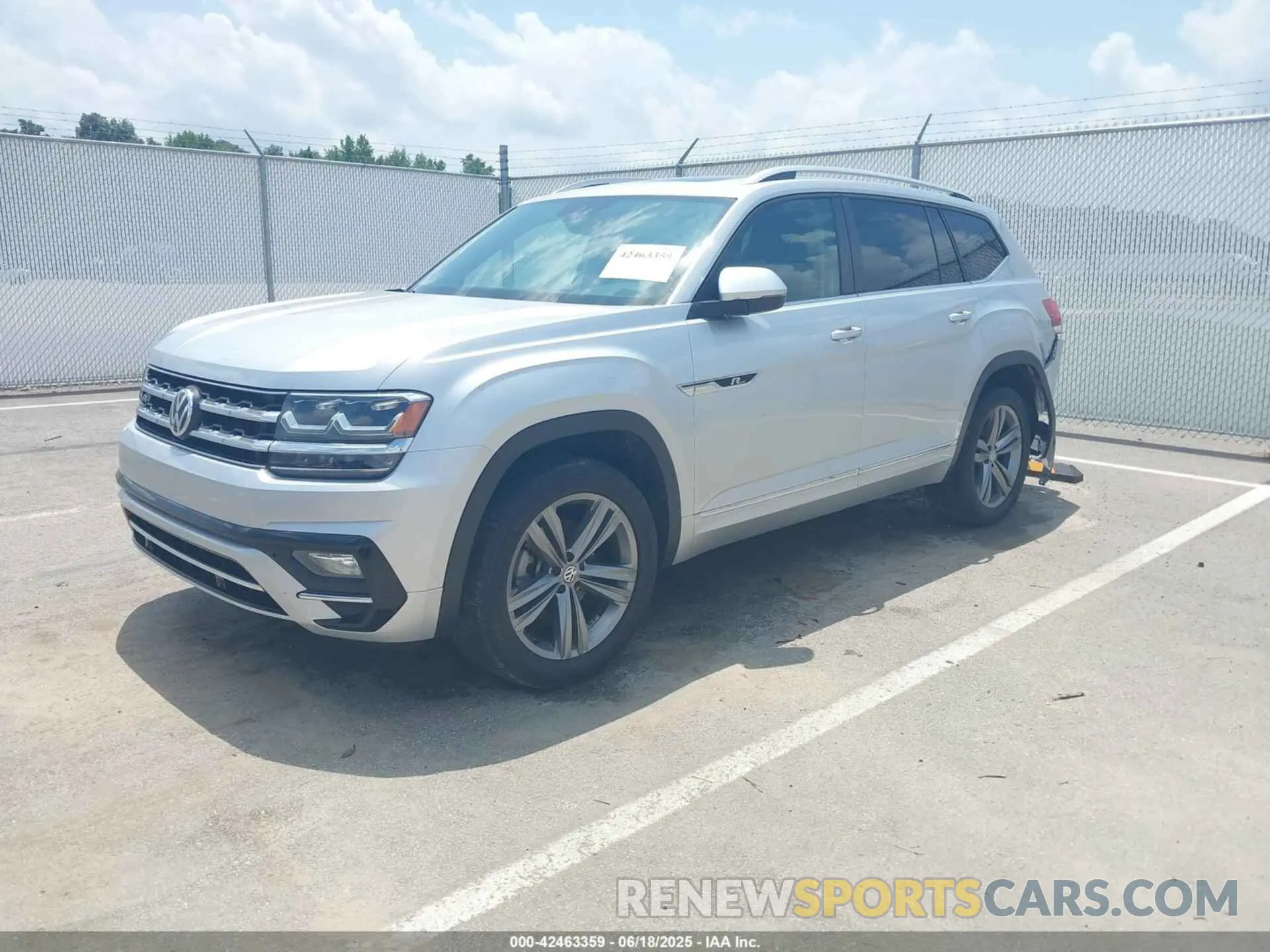 2 Photograph of a damaged car 1V2RR2CA1KC536548 VOLKSWAGEN ATLAS 2019