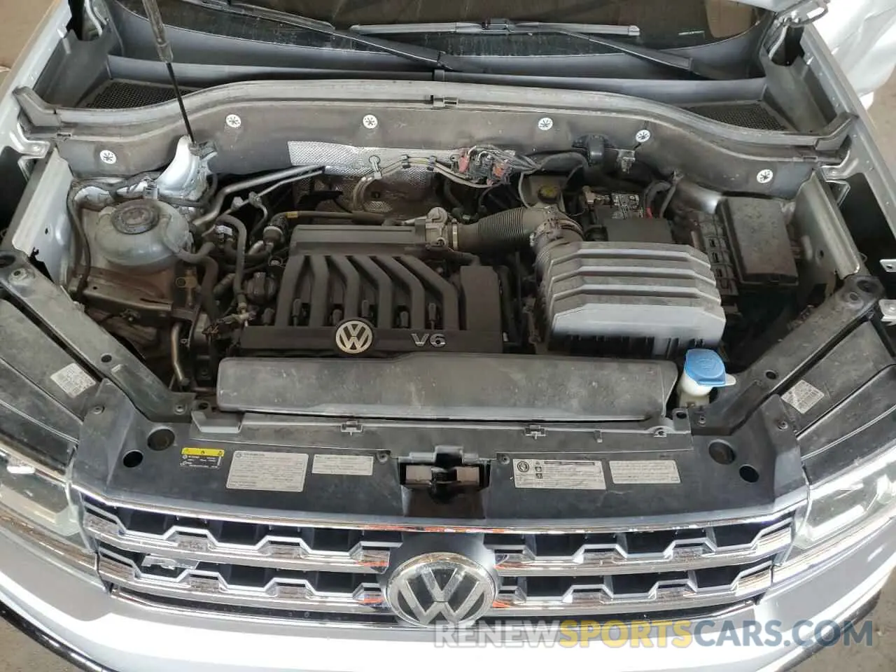 12 Photograph of a damaged car 1V2RR2CA3KC552024 VOLKSWAGEN ATLAS 2019