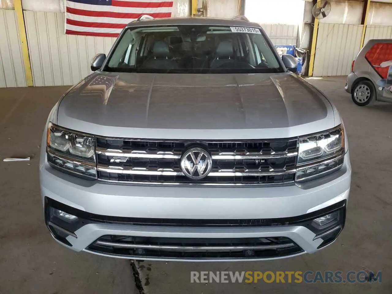 5 Photograph of a damaged car 1V2RR2CA3KC552024 VOLKSWAGEN ATLAS 2019