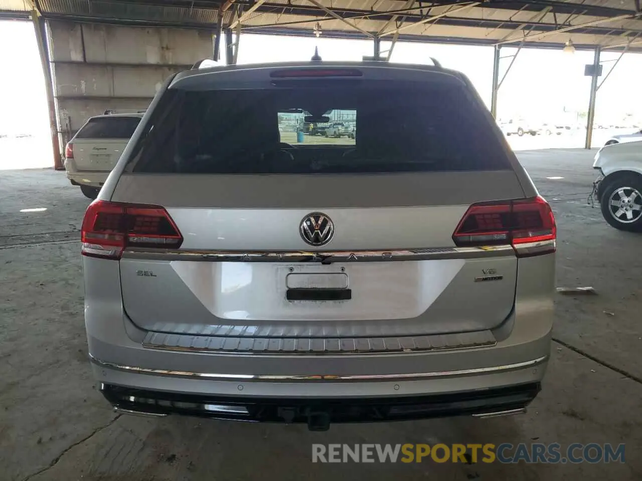 6 Photograph of a damaged car 1V2RR2CA3KC552024 VOLKSWAGEN ATLAS 2019