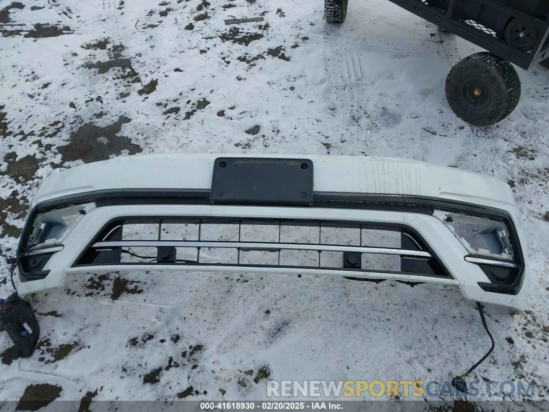 12 Photograph of a damaged car 1V2RR2CA4KC612697 VOLKSWAGEN ATLAS 2019