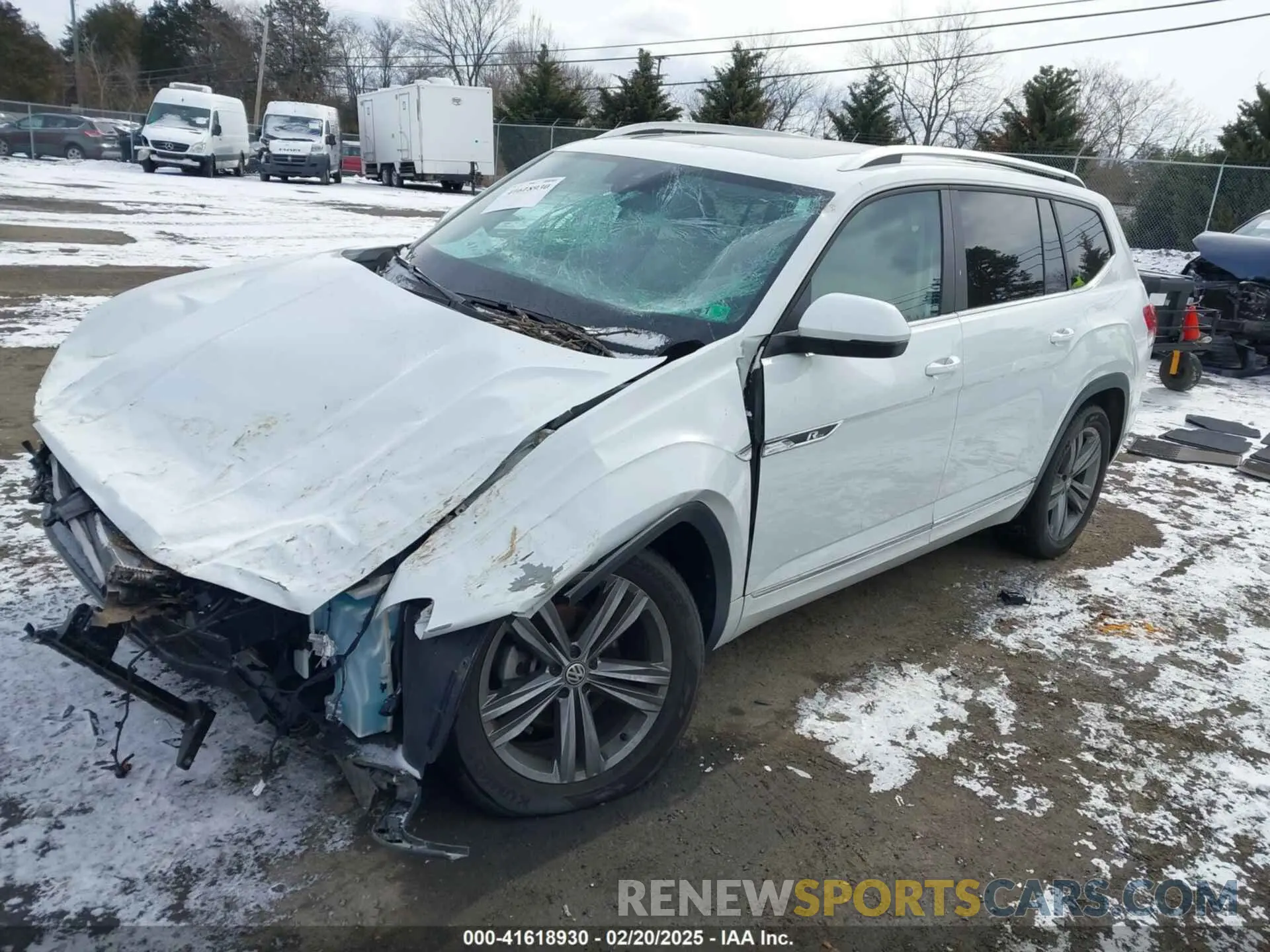 2 Photograph of a damaged car 1V2RR2CA4KC612697 VOLKSWAGEN ATLAS 2019