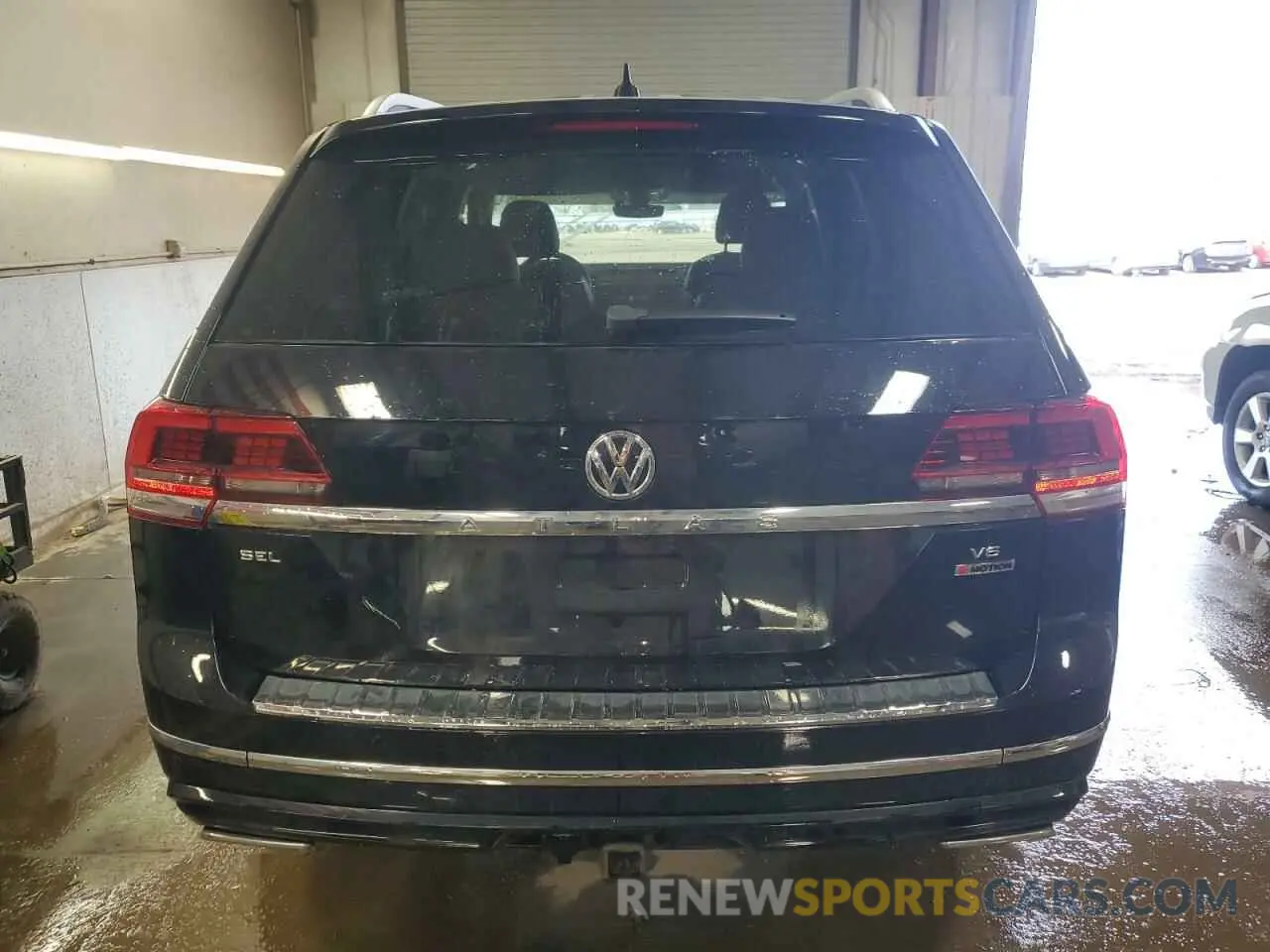 6 Photograph of a damaged car 1V2RR2CA6KC564779 VOLKSWAGEN ATLAS 2019