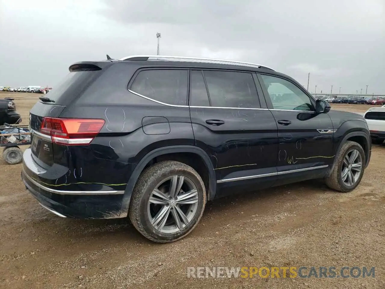 3 Photograph of a damaged car 1V2RR2CA7KC622527 VOLKSWAGEN ATLAS 2019