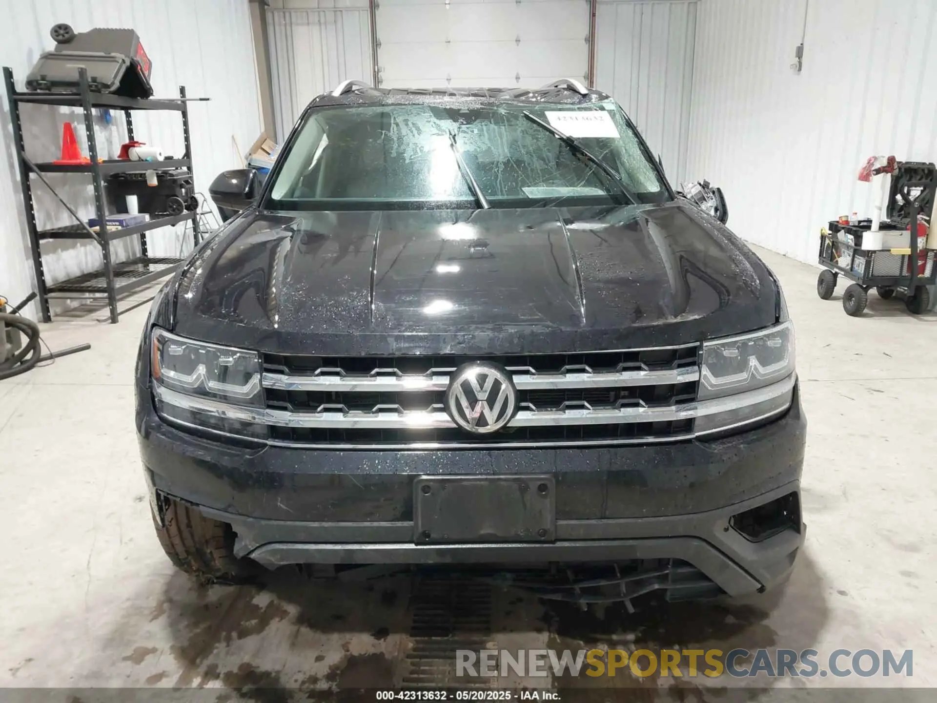12 Photograph of a damaged car 1V2UR2CA0KC506192 VOLKSWAGEN ATLAS 2019