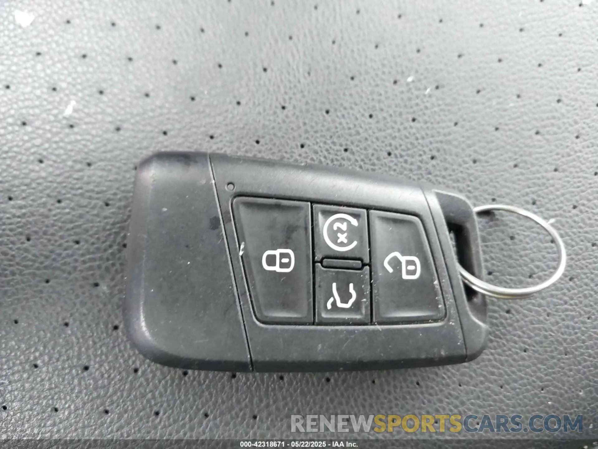 11 Photograph of a damaged car 1V2UR2CA0KC560799 VOLKSWAGEN ATLAS 2019