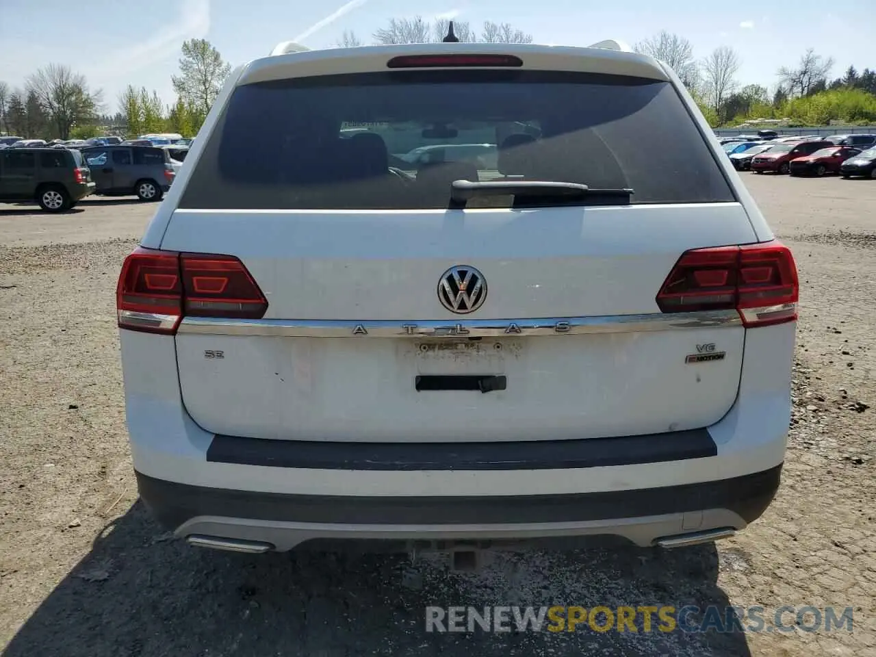 6 Photograph of a damaged car 1V2UR2CA1KC510302 VOLKSWAGEN ATLAS 2019