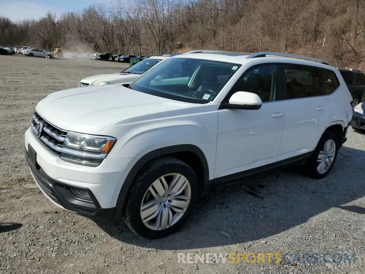 1 Photograph of a damaged car 1V2UR2CA1KC601764 VOLKSWAGEN ATLAS 2019