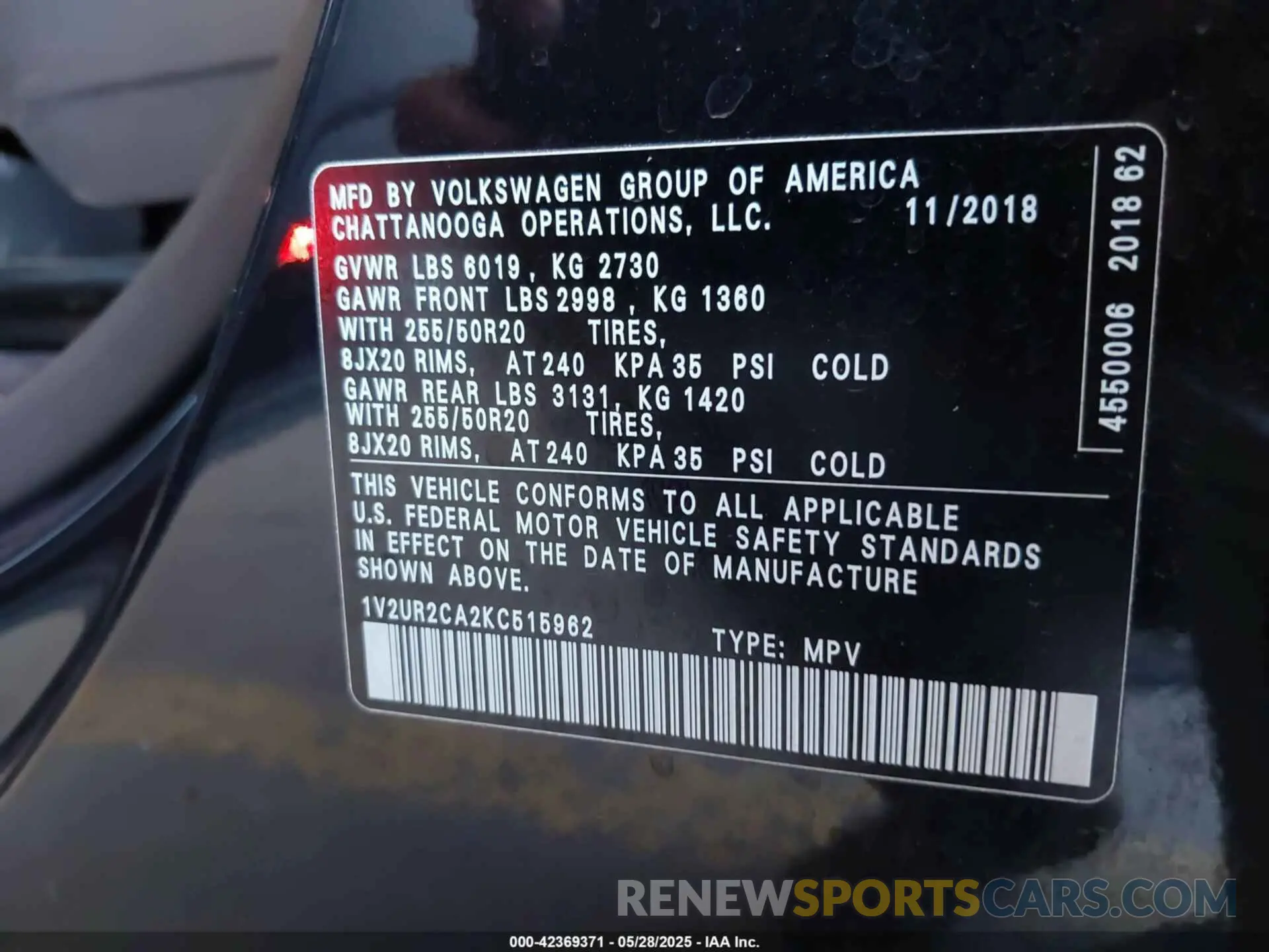 9 Photograph of a damaged car 1V2UR2CA2KC515962 VOLKSWAGEN ATLAS 2019