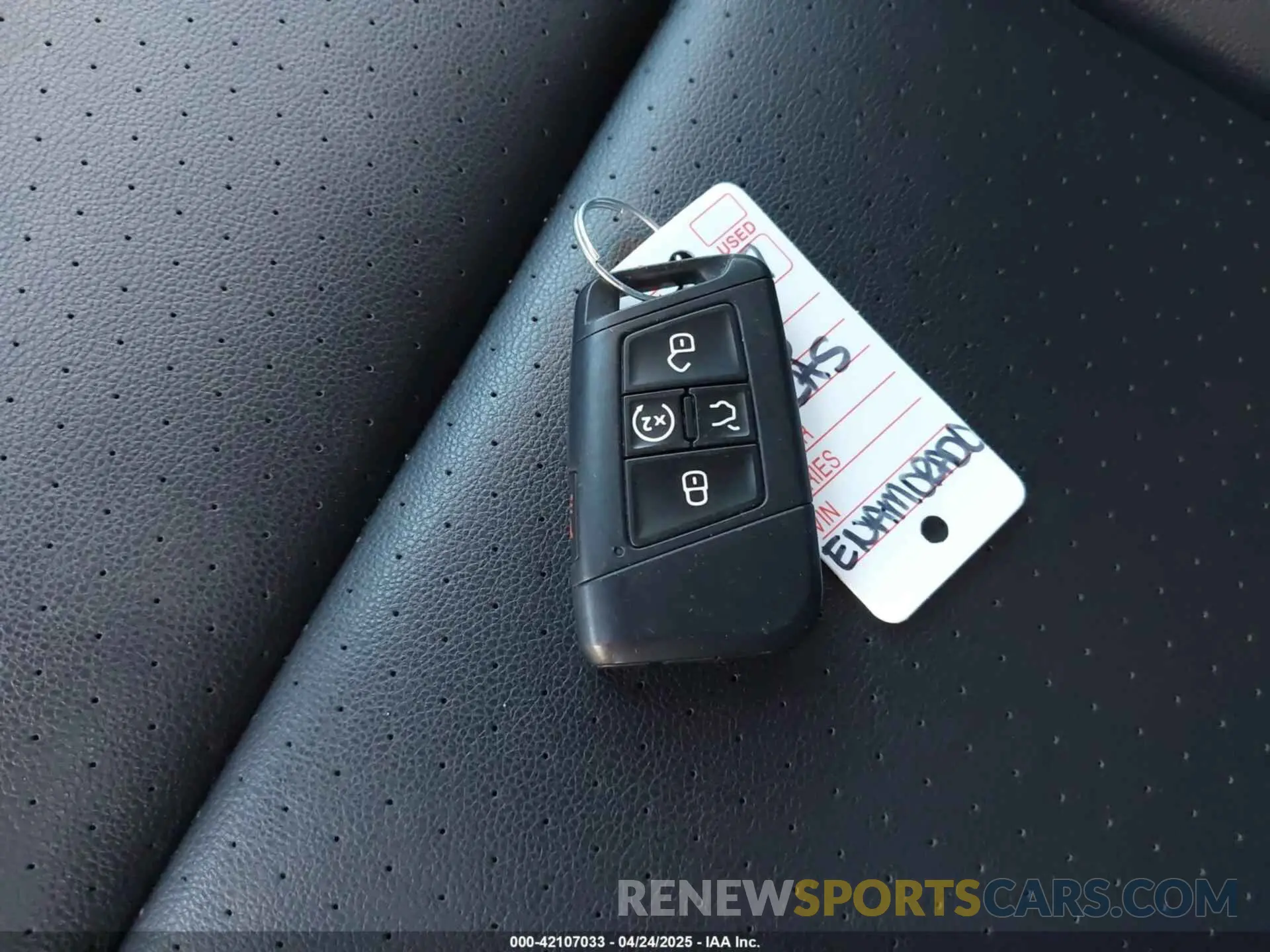 11 Photograph of a damaged car 1V2UR2CA2KC526301 VOLKSWAGEN ATLAS 2019