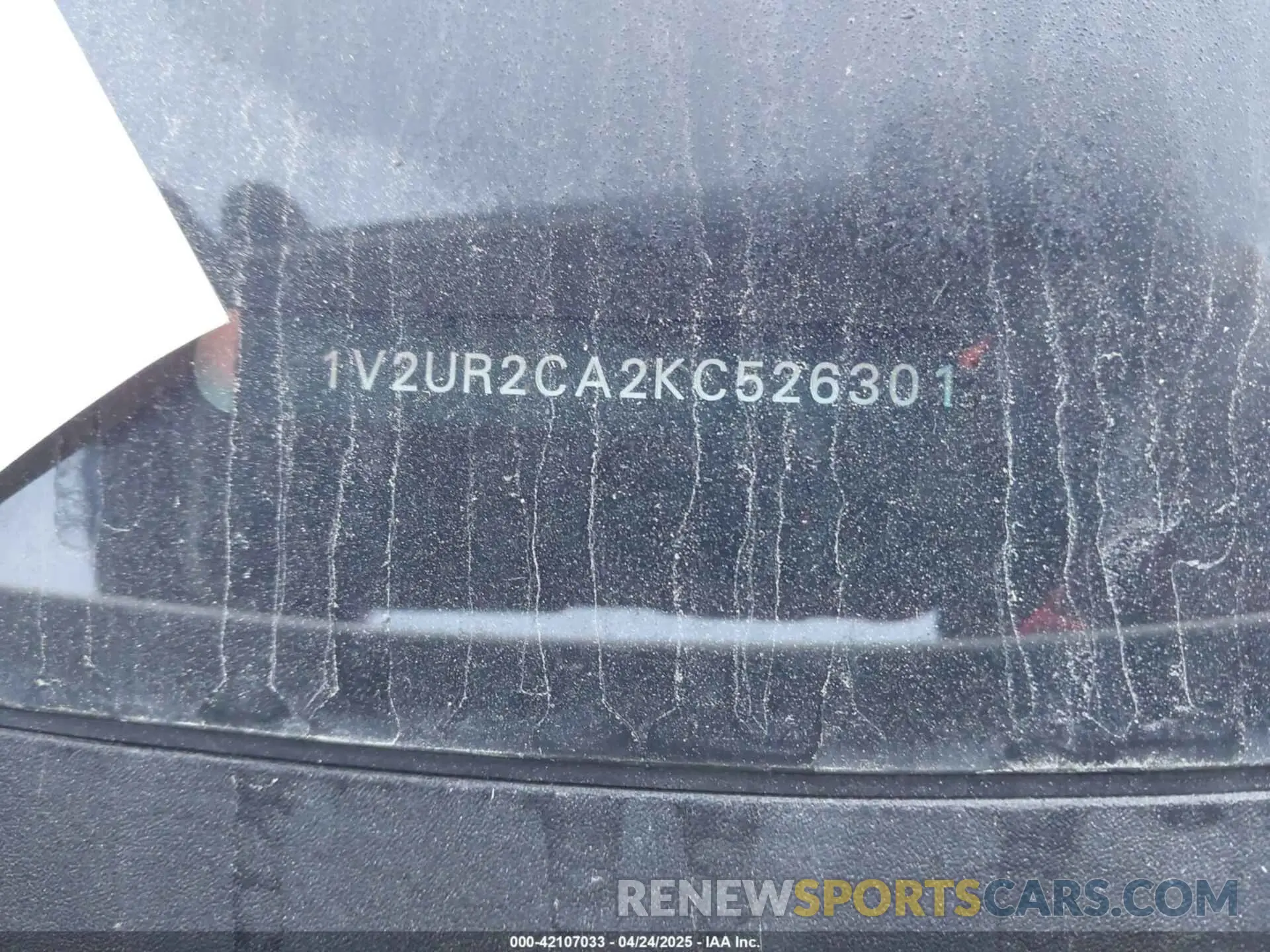 9 Photograph of a damaged car 1V2UR2CA2KC526301 VOLKSWAGEN ATLAS 2019