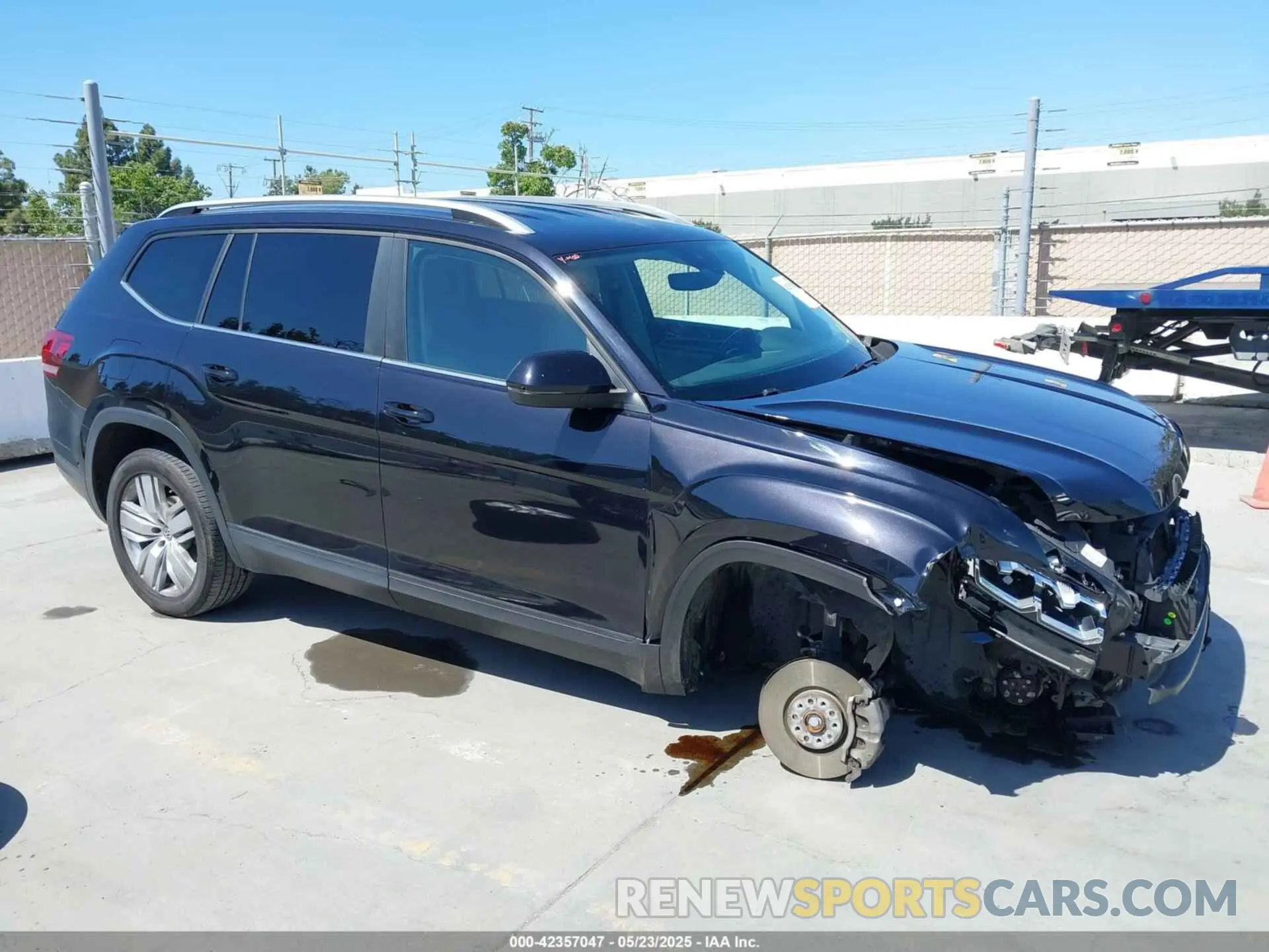 1 Photograph of a damaged car 1V2UR2CA2KC528291 VOLKSWAGEN ATLAS 2019