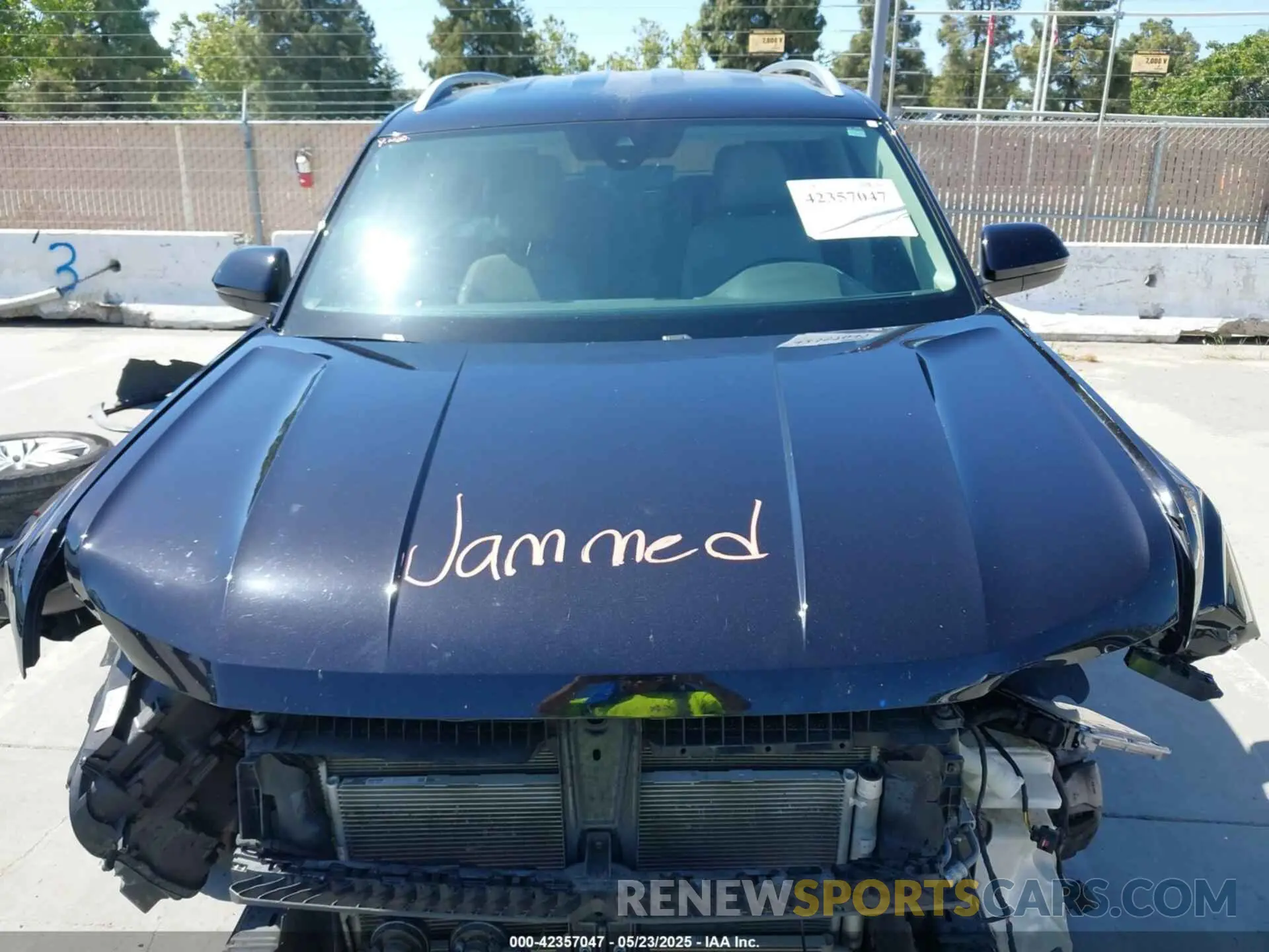 10 Photograph of a damaged car 1V2UR2CA2KC528291 VOLKSWAGEN ATLAS 2019