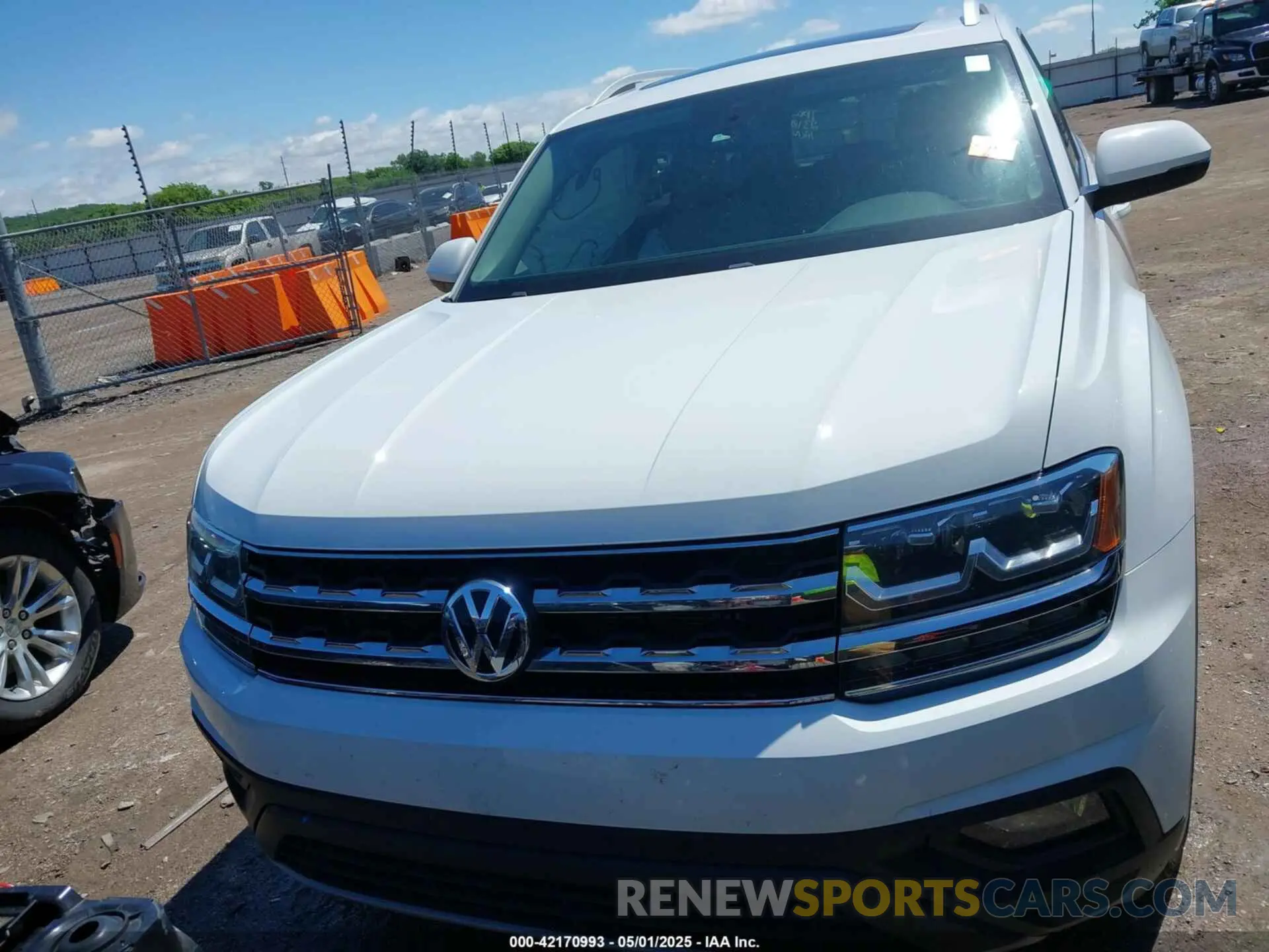13 Photograph of a damaged car 1V2UR2CA2KC590287 VOLKSWAGEN ATLAS 2019
