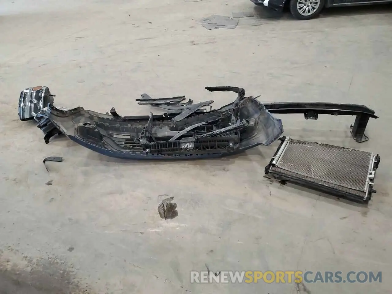 13 Photograph of a damaged car 1V2UR2CA3KC566838 VOLKSWAGEN ATLAS 2019