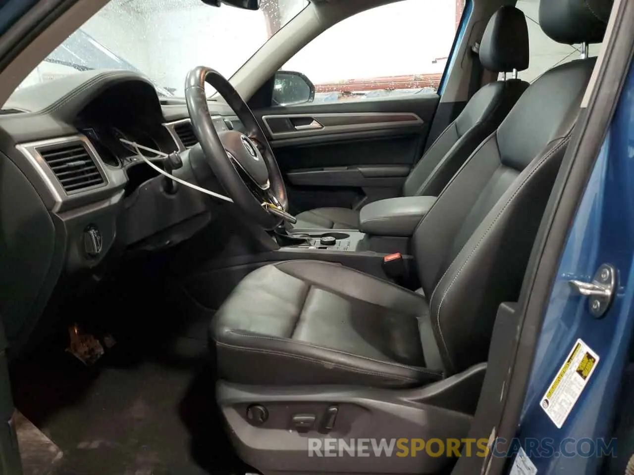 7 Photograph of a damaged car 1V2UR2CA3KC566838 VOLKSWAGEN ATLAS 2019