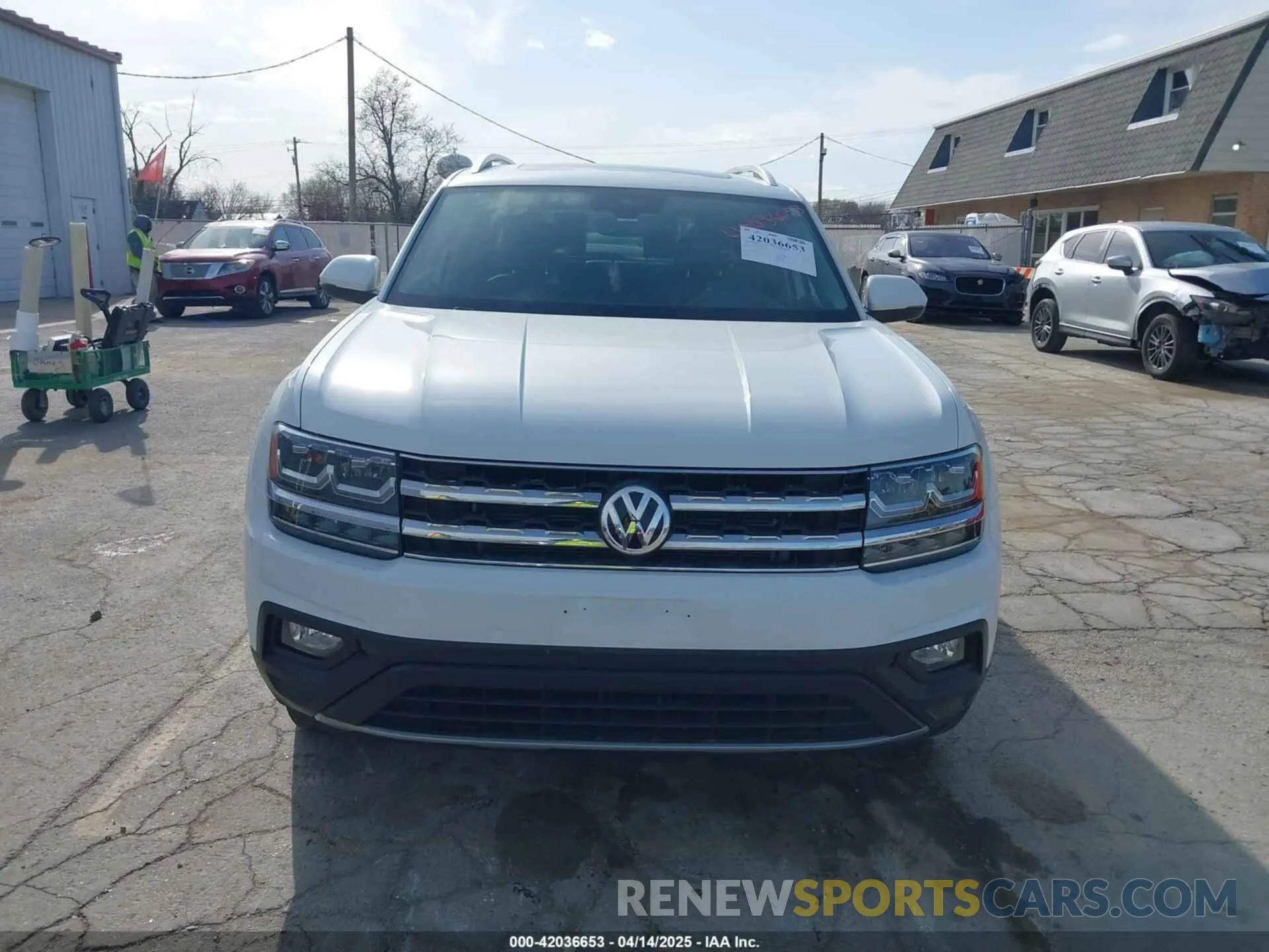13 Photograph of a damaged car 1V2UR2CA3KC613804 VOLKSWAGEN ATLAS 2019